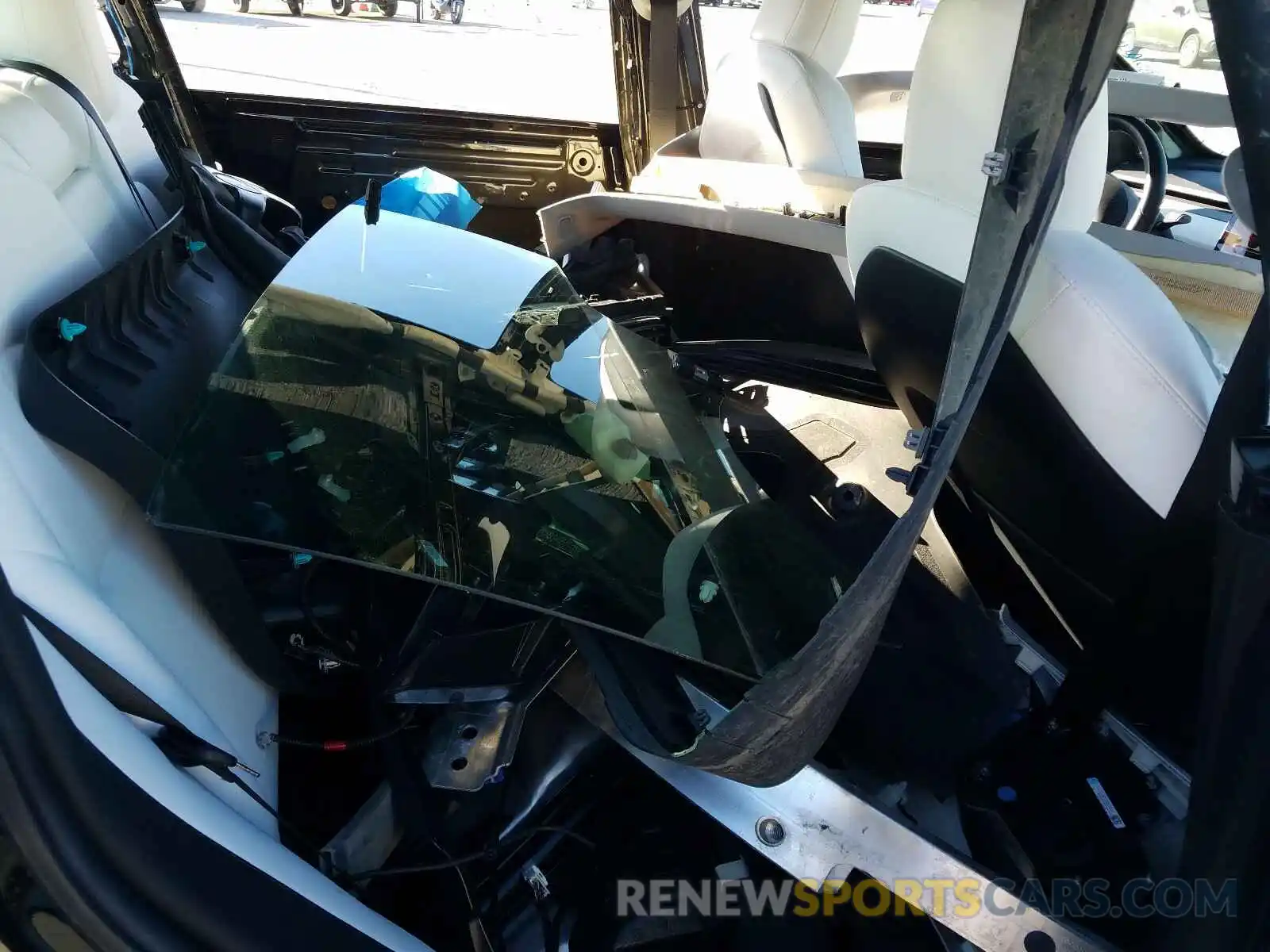 6 Фотография поврежденного автомобиля 5YJ3E1EB7KF393689 TESLA MODEL 3 2019