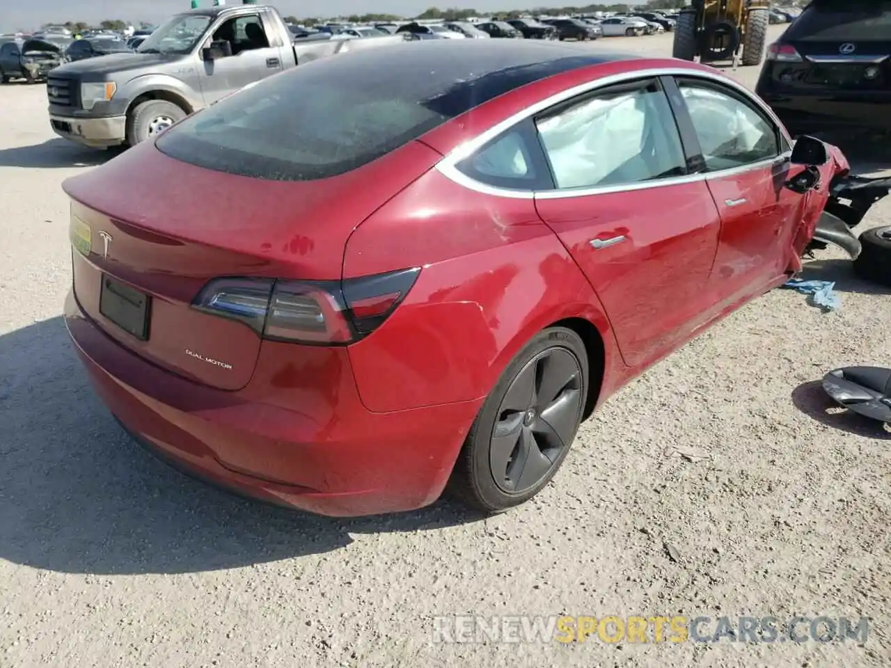 4 Фотография поврежденного автомобиля 5YJ3E1EB7KF450487 TESLA MODEL 3 2019