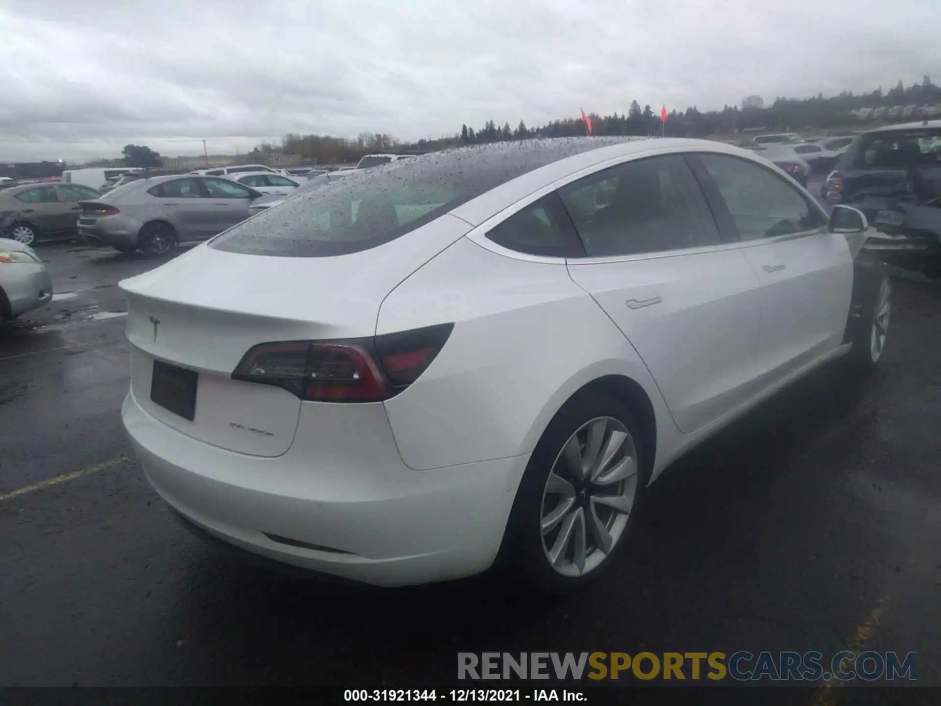 4 Photograph of a damaged car 5YJ3E1EB7KF453292 TESLA MODEL 3 2019