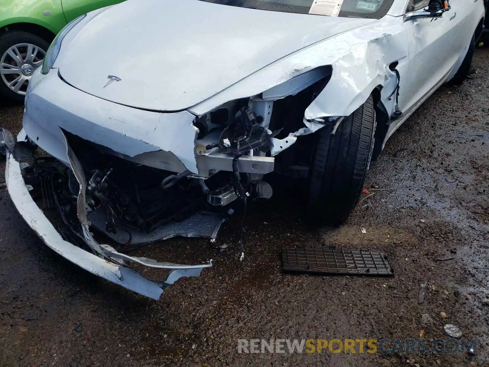 9 Photograph of a damaged car 5YJ3E1EB7KF469914 TESLA MODEL 3 2019