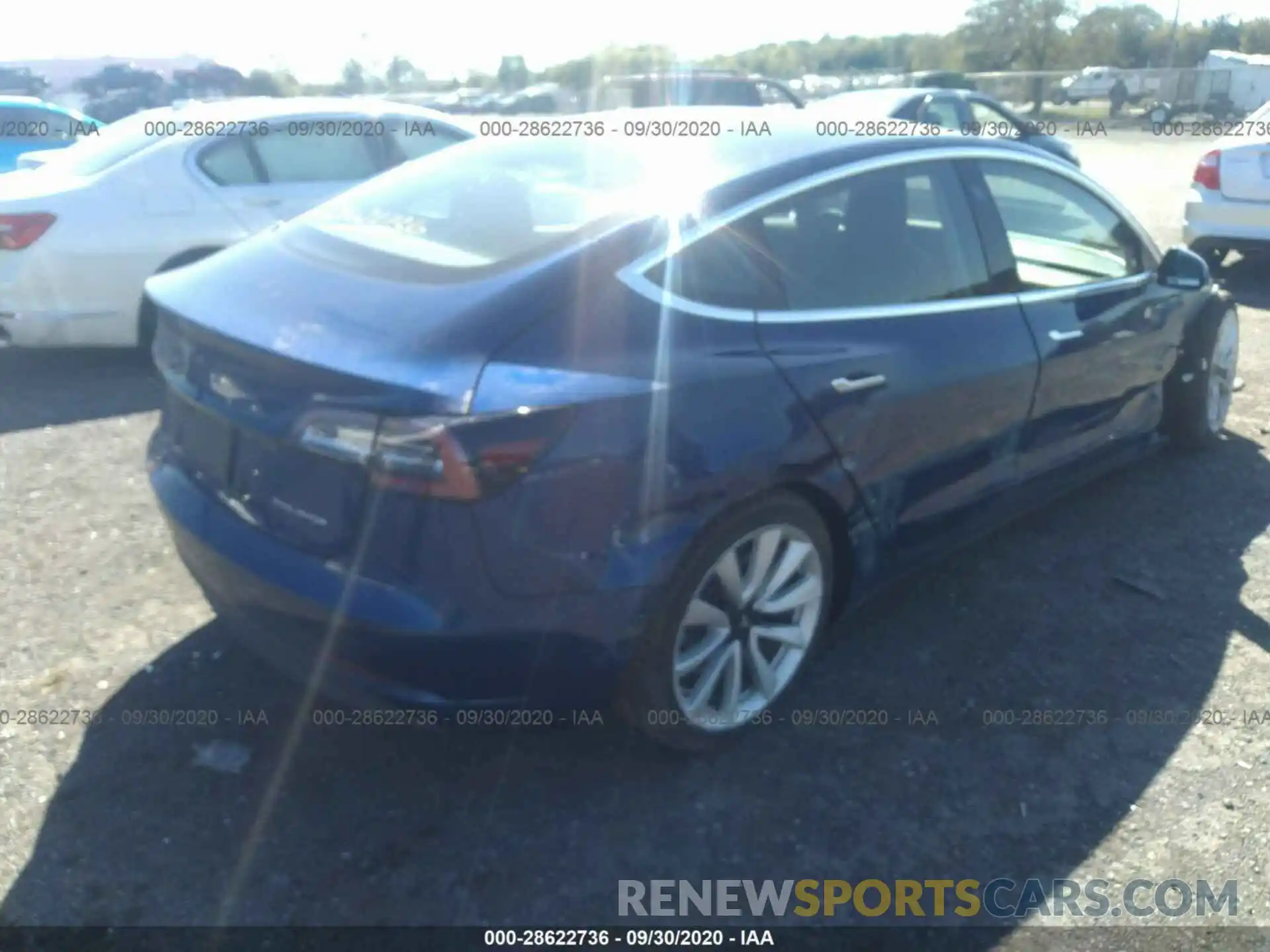 4 Фотография поврежденного автомобиля 5YJ3E1EB7KF477480 TESLA MODEL 3 2019