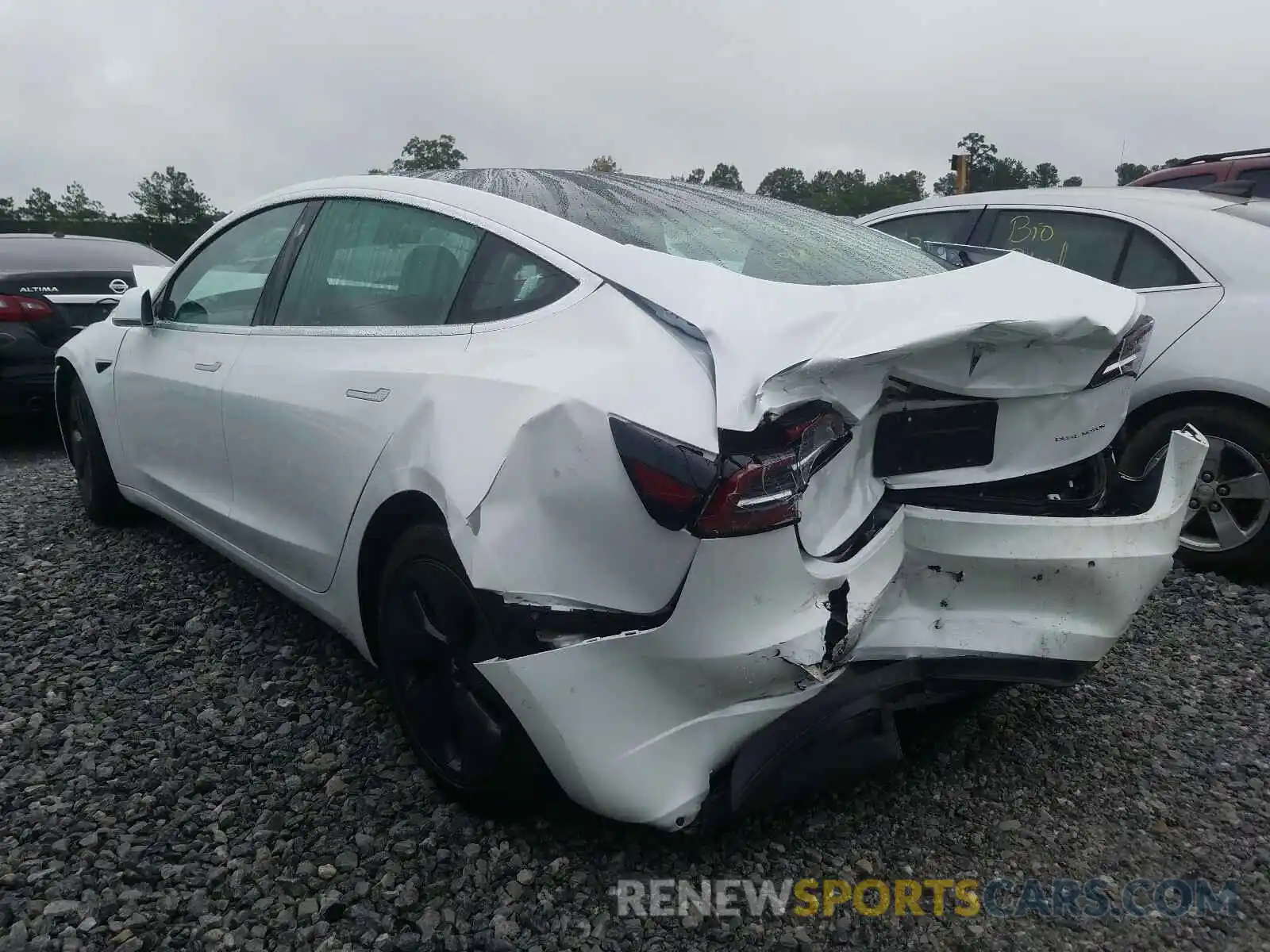 3 Photograph of a damaged car 5YJ3E1EB7KF493758 TESLA MODEL 3 2019