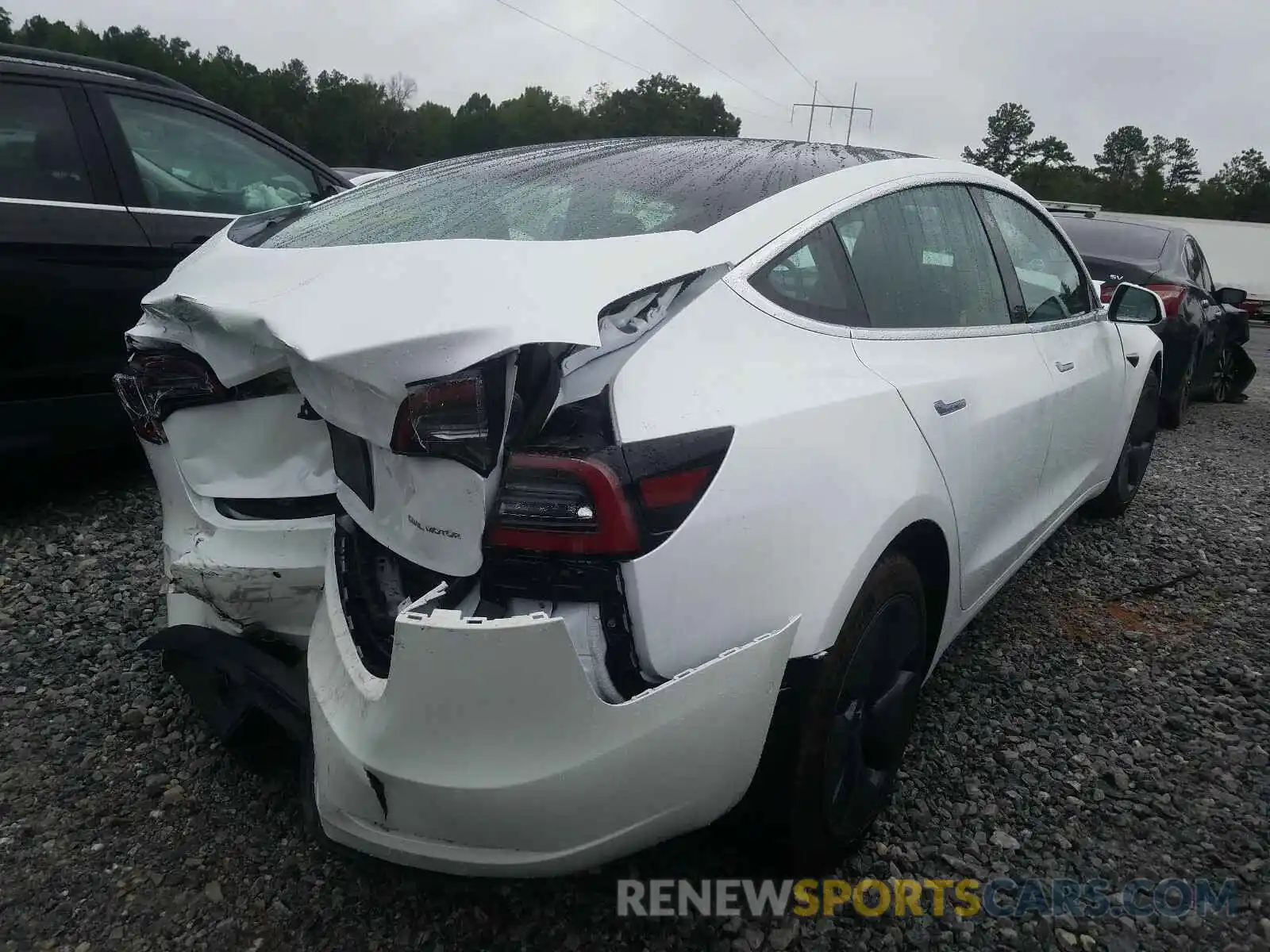 4 Photograph of a damaged car 5YJ3E1EB7KF493758 TESLA MODEL 3 2019