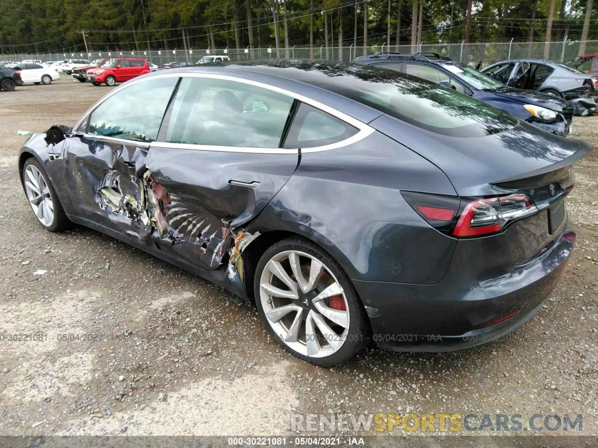 3 Photograph of a damaged car 5YJ3E1EB7KF530498 TESLA MODEL 3 2019