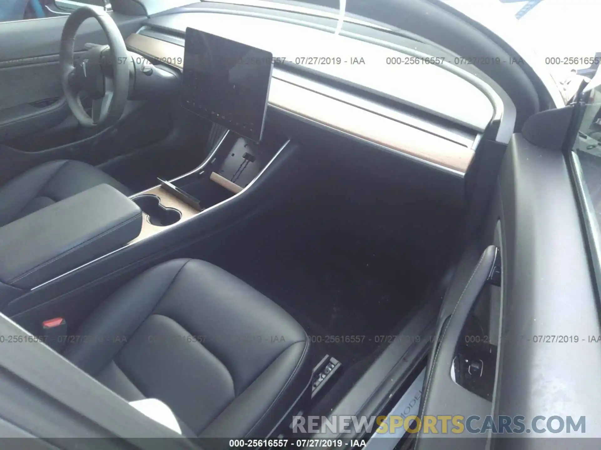 5 Photograph of a damaged car 5YJ3E1EB8KF197115 TESLA MODEL 3 2019