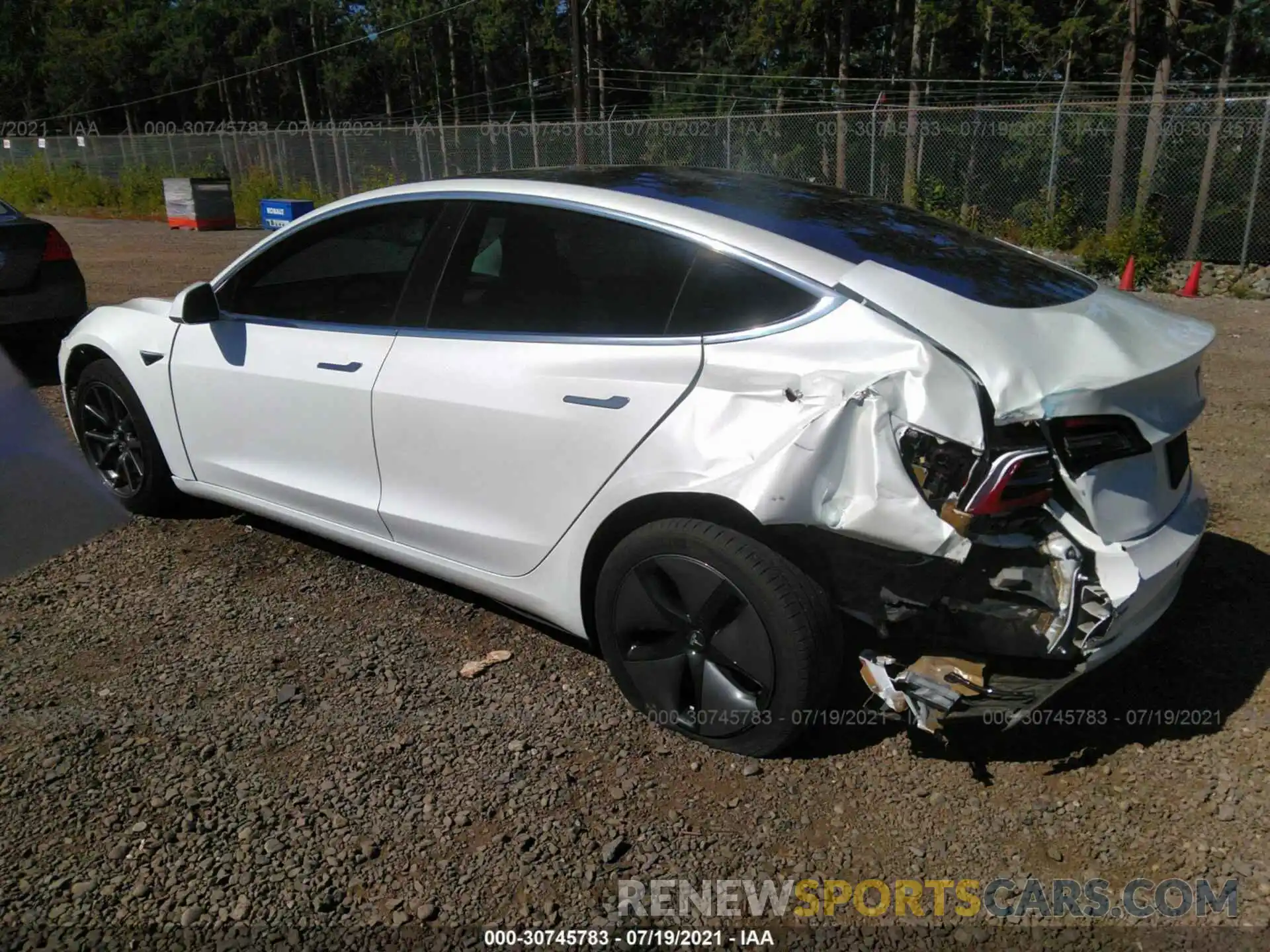 3 Photograph of a damaged car 5YJ3E1EB8KF199639 TESLA MODEL 3 2019