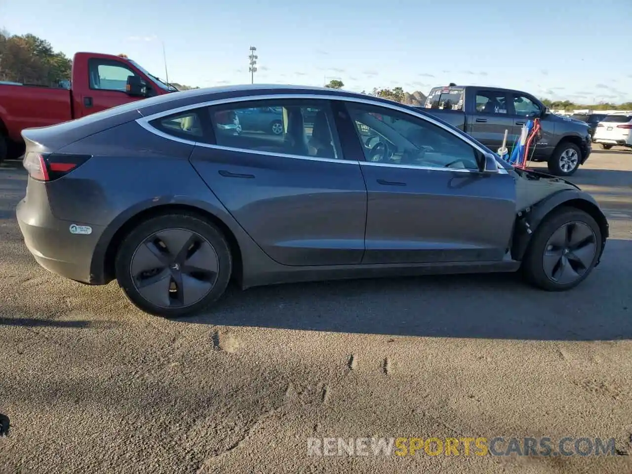 3 Photograph of a damaged car 5YJ3E1EB8KF208579 TESLA MODEL 3 2019