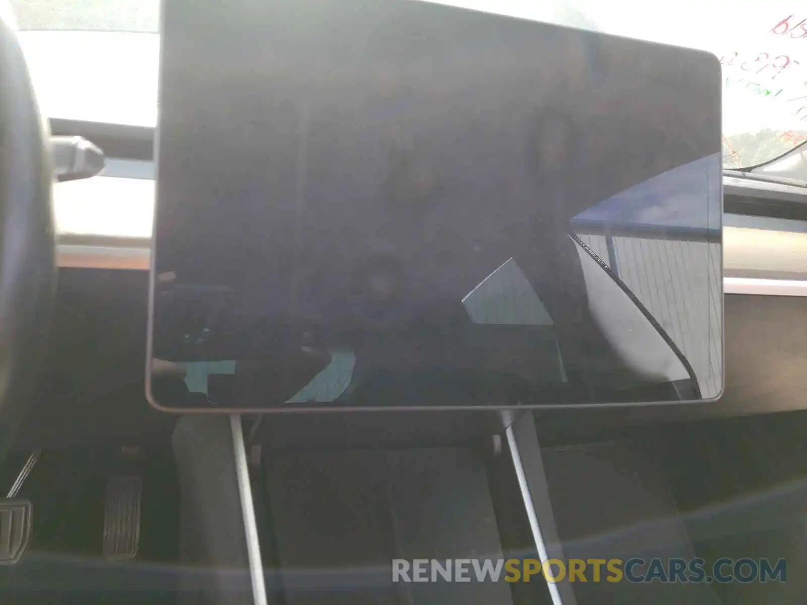 8 Photograph of a damaged car 5YJ3E1EB8KF208954 TESLA MODEL 3 2019