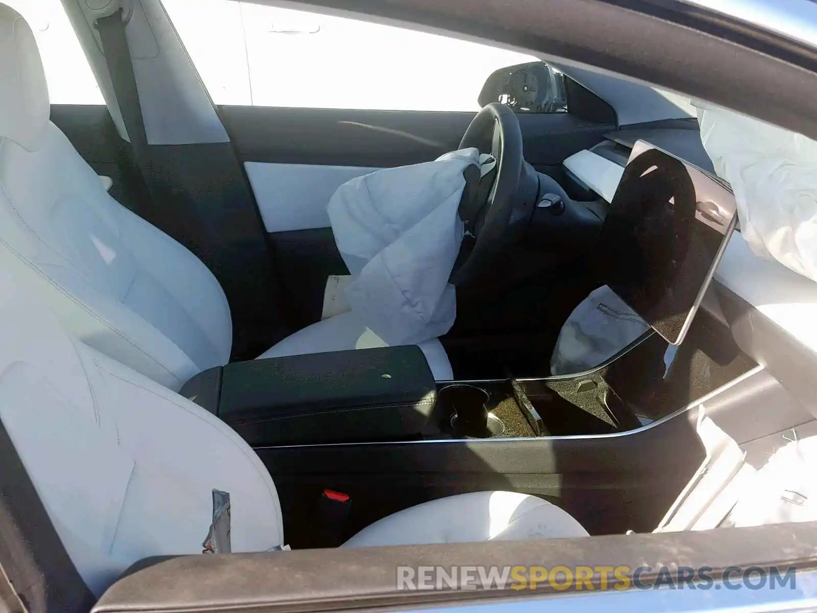 5 Photograph of a damaged car 5YJ3E1EB8KF231716 TESLA MODEL 3 2019