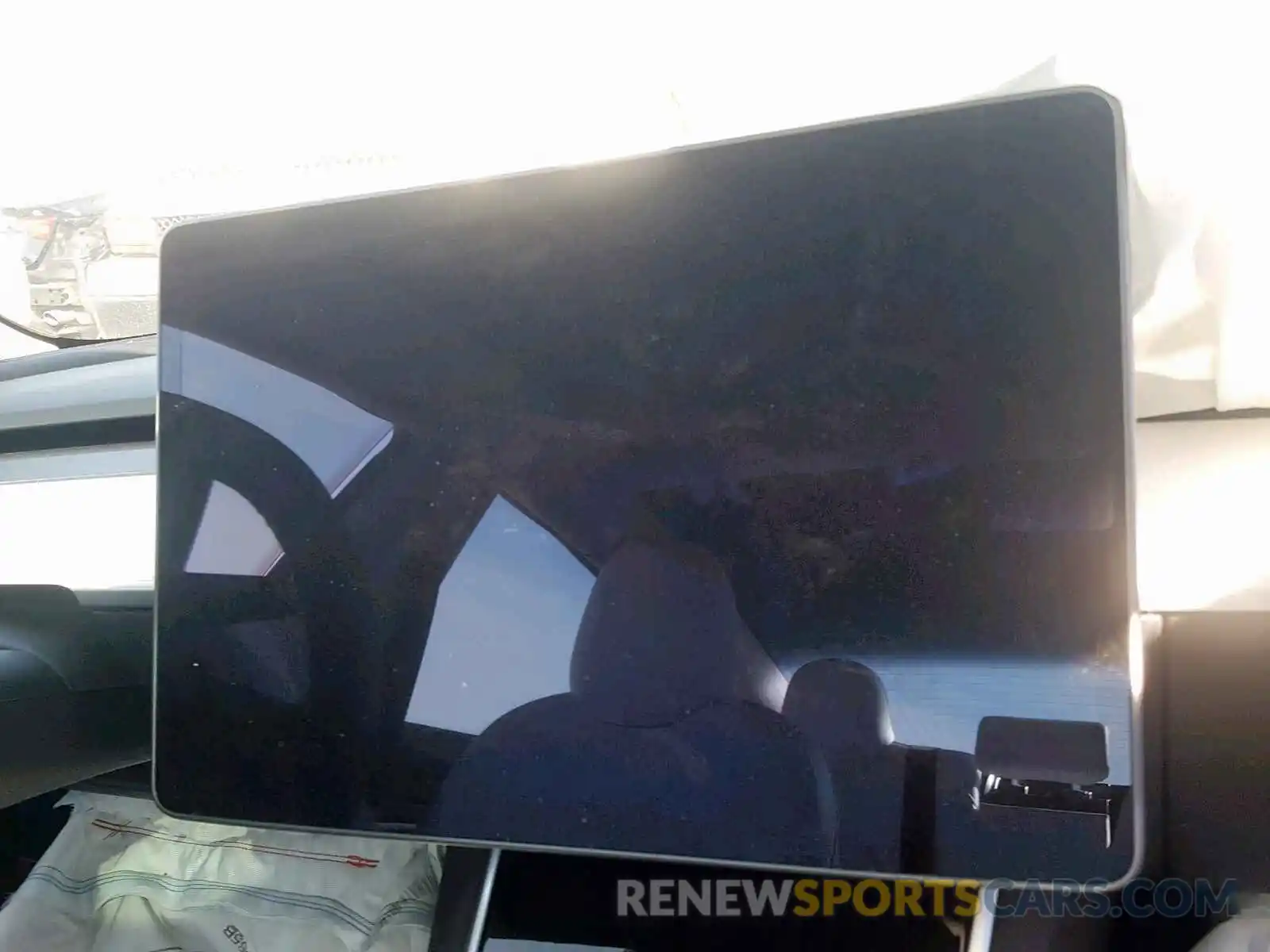 8 Photograph of a damaged car 5YJ3E1EB8KF231716 TESLA MODEL 3 2019