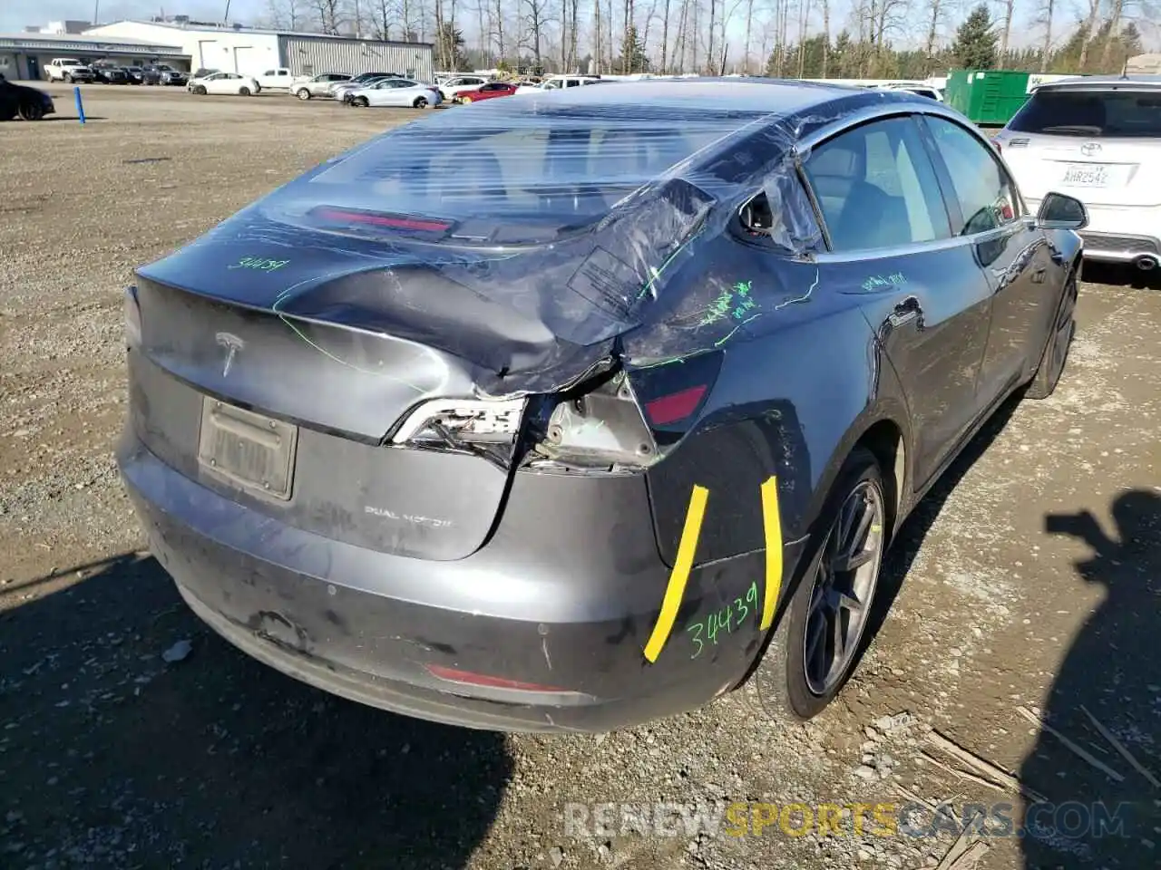 4 Photograph of a damaged car 5YJ3E1EB8KF385939 TESLA MODEL 3 2019