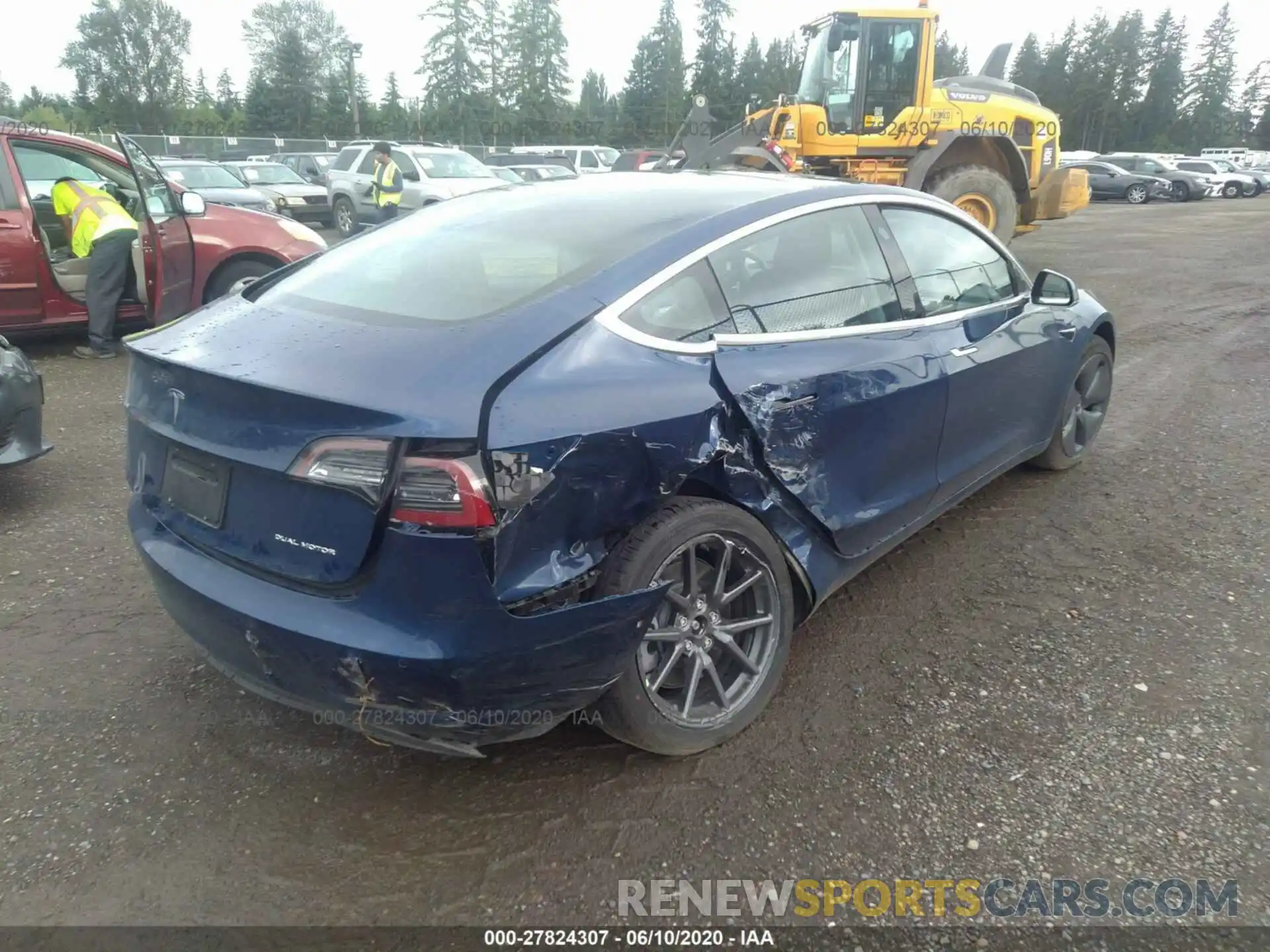 4 Photograph of a damaged car 5YJ3E1EB8KF387805 TESLA MODEL 3 2019