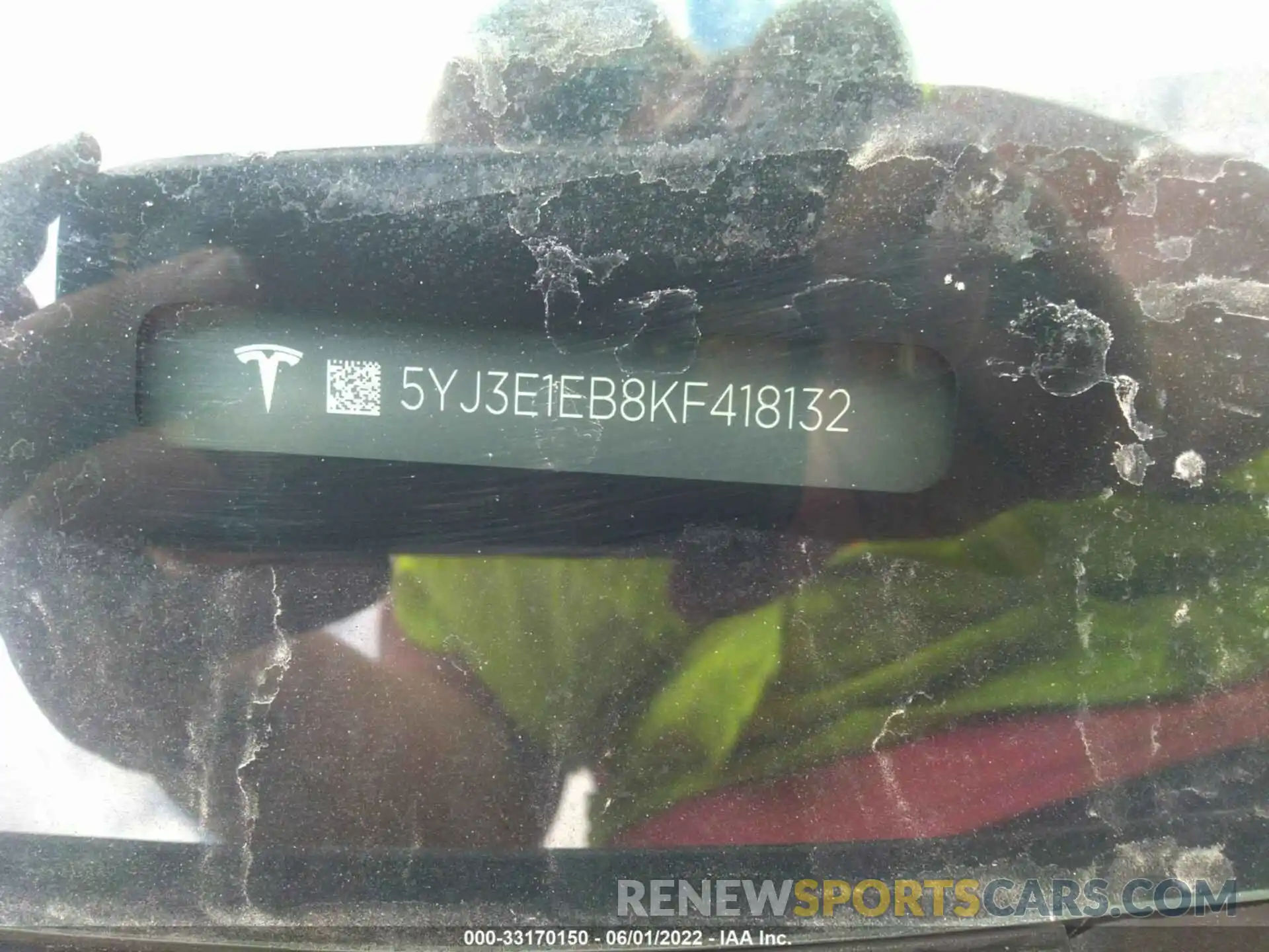 9 Photograph of a damaged car 5YJ3E1EB8KF418132 TESLA MODEL 3 2019