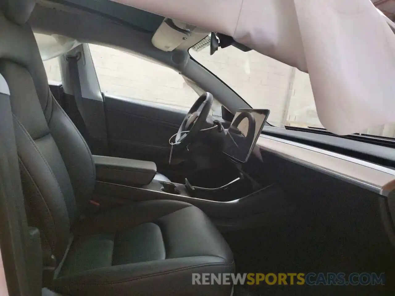 5 Photograph of a damaged car 5YJ3E1EB8KF493557 TESLA MODEL 3 2019