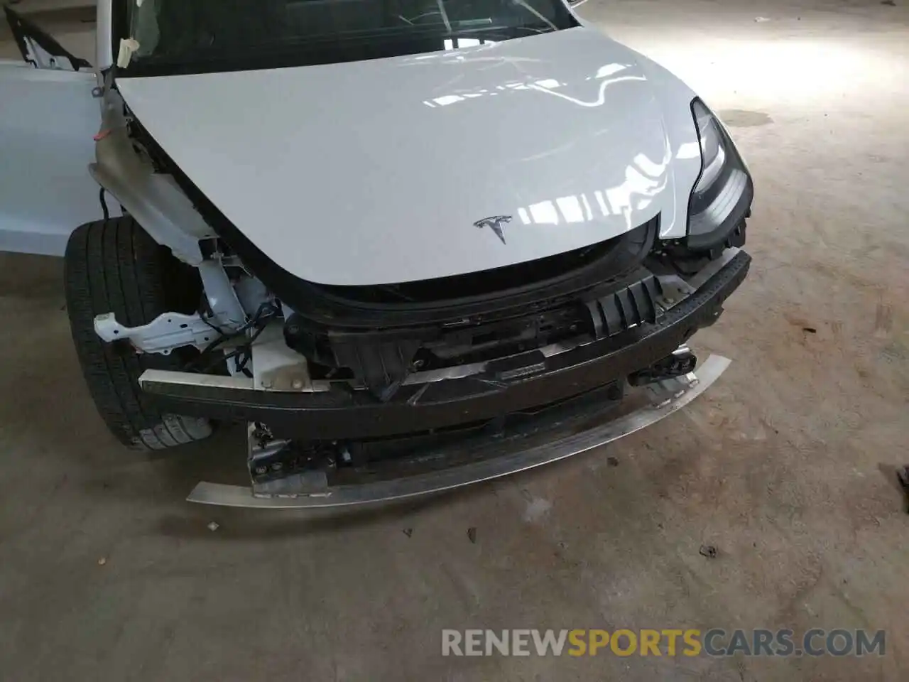 9 Photograph of a damaged car 5YJ3E1EB8KF493557 TESLA MODEL 3 2019