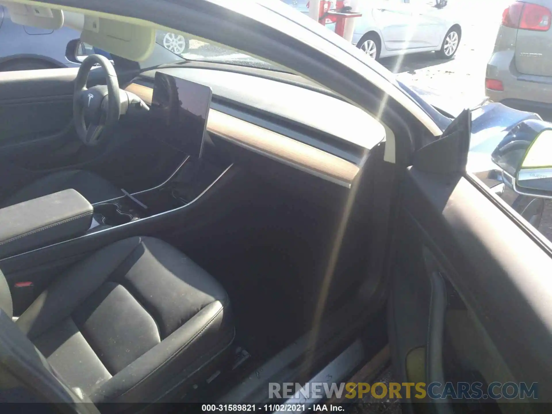 5 Photograph of a damaged car 5YJ3E1EB8KF533443 TESLA MODEL 3 2019