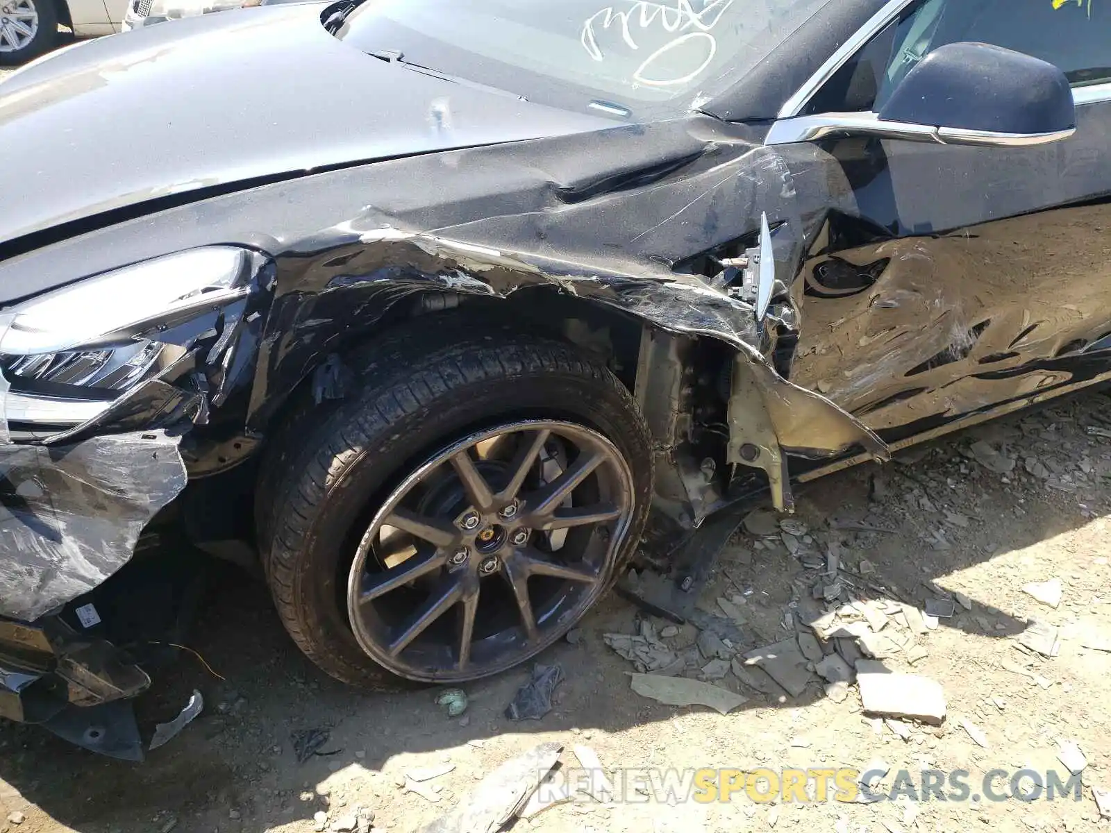 9 Photograph of a damaged car 5YJ3E1EB9KF191209 TESLA MODEL 3 2019