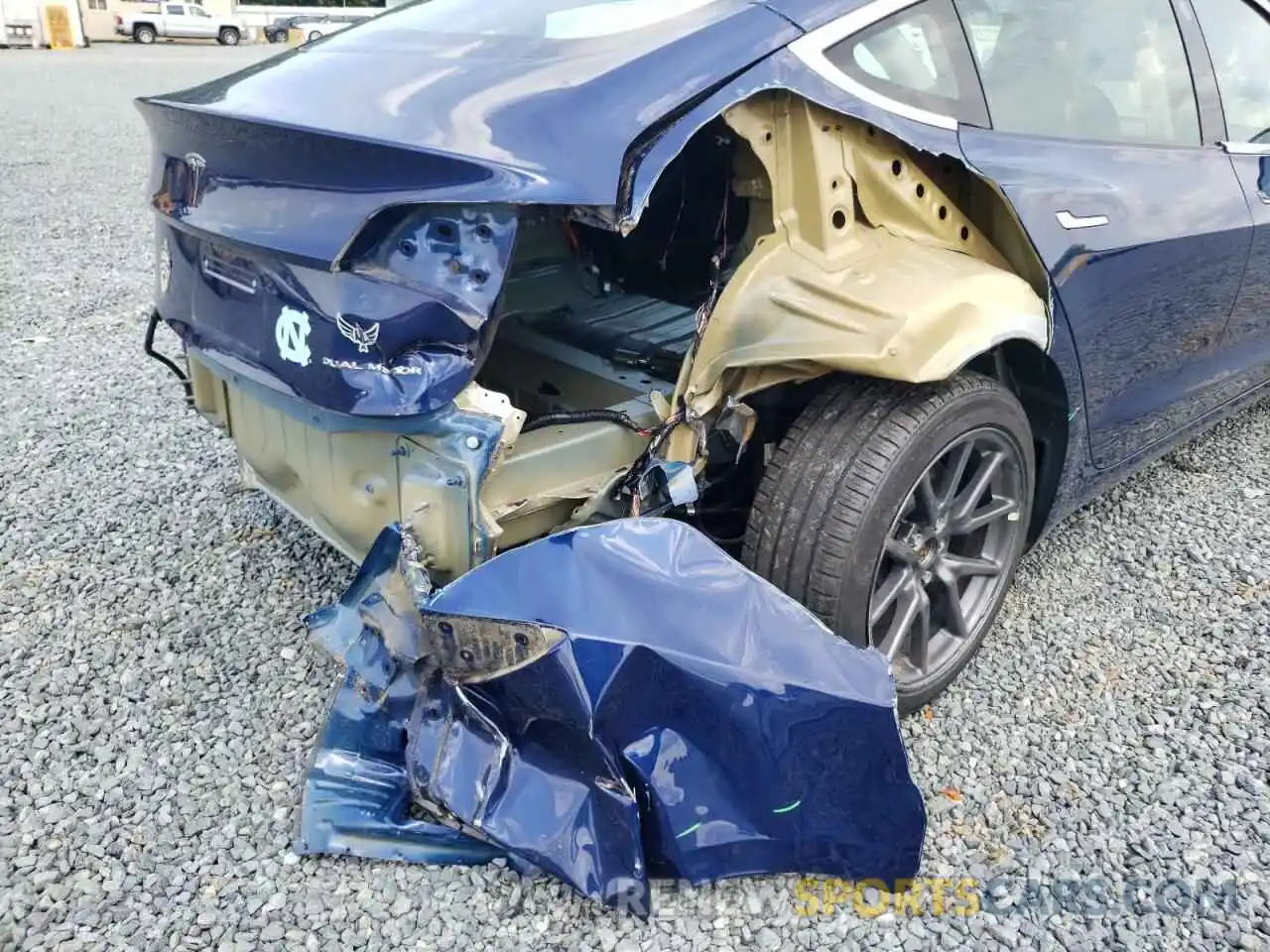 9 Photograph of a damaged car 5YJ3E1EB9KF199276 TESLA MODEL 3 2019