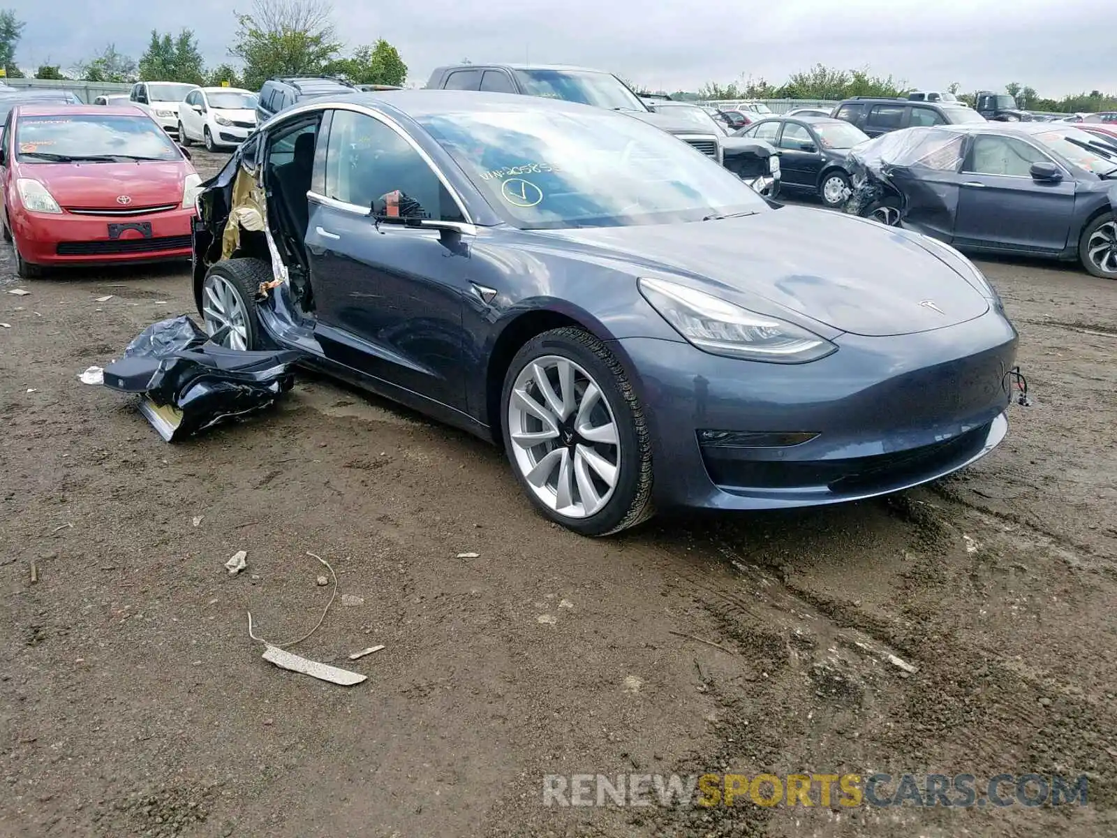 1 Photograph of a damaged car 5YJ3E1EB9KF205853 TESLA MODEL 3 2019