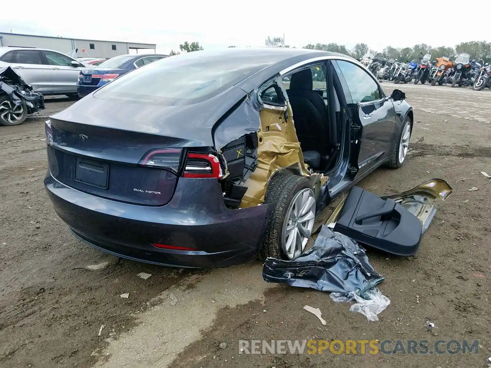 4 Photograph of a damaged car 5YJ3E1EB9KF205853 TESLA MODEL 3 2019