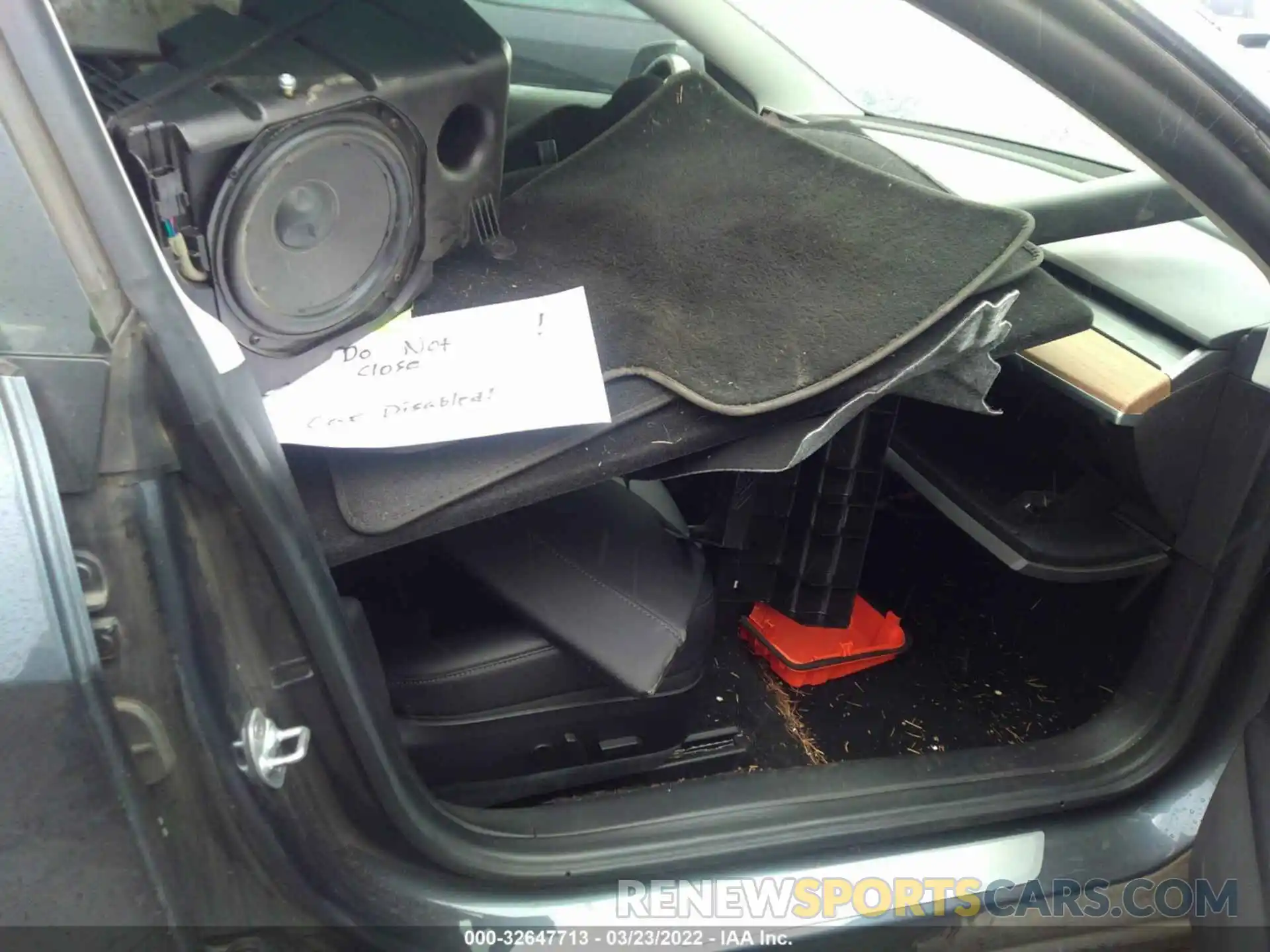 5 Photograph of a damaged car 5YJ3E1EB9KF209899 TESLA MODEL 3 2019