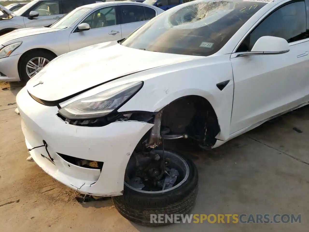 9 Photograph of a damaged car 5YJ3E1EB9KF213032 TESLA MODEL 3 2019