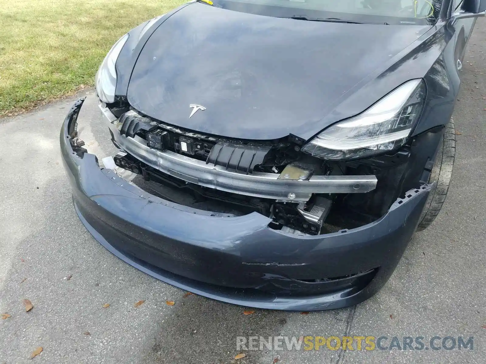 9 Photograph of a damaged car 5YJ3E1EB9KF238335 TESLA MODEL 3 2019