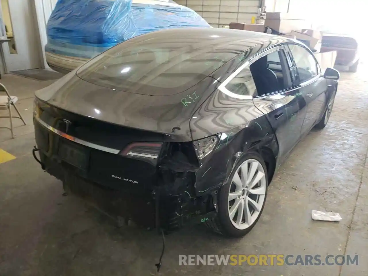 4 Photograph of a damaged car 5YJ3E1EB9KF364629 TESLA MODEL 3 2019