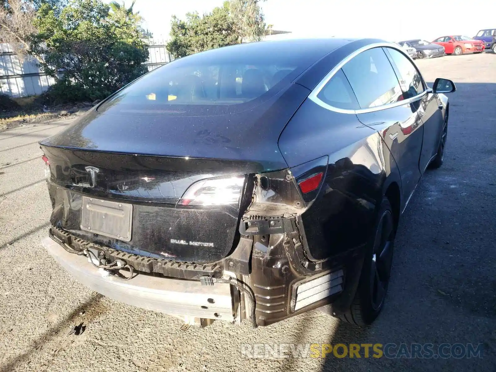 4 Photograph of a damaged car 5YJ3E1EB9KF385772 TESLA MODEL 3 2019