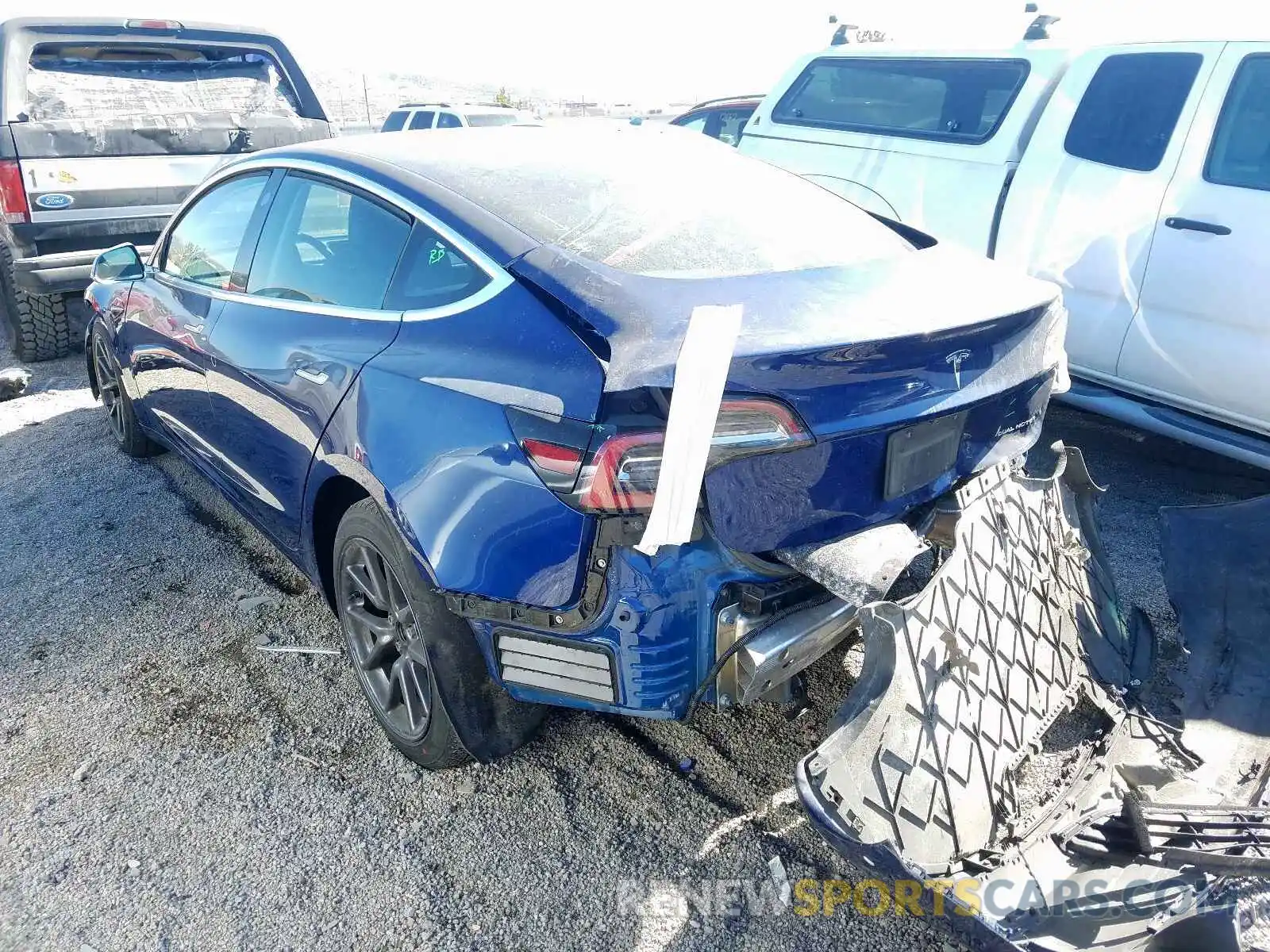 3 Photograph of a damaged car 5YJ3E1EB9KF387585 TESLA MODEL 3 2019