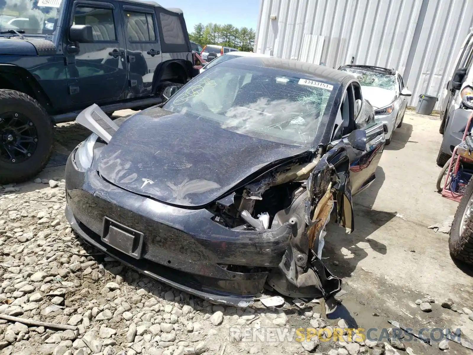 2 Фотография поврежденного автомобиля 5YJ3E1EB9KF389000 TESLA MODEL 3 2019