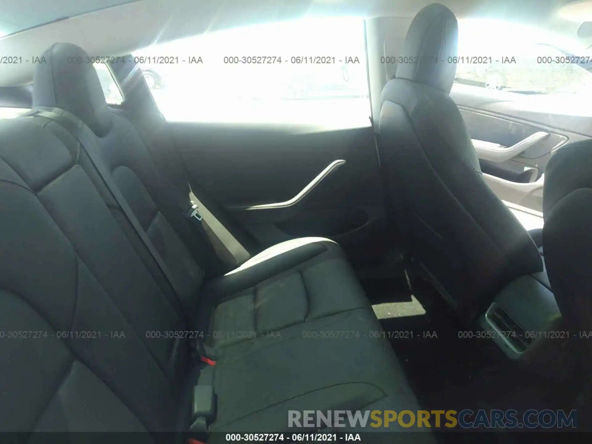 8 Photograph of a damaged car 5YJ3E1EB9KF390471 TESLA MODEL 3 2019