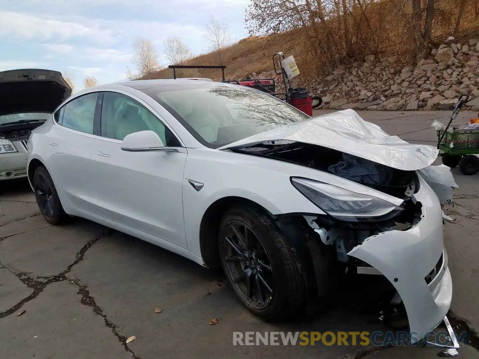 1 Photograph of a damaged car 5YJ3E1EB9KF391152 TESLA MODEL 3 2019