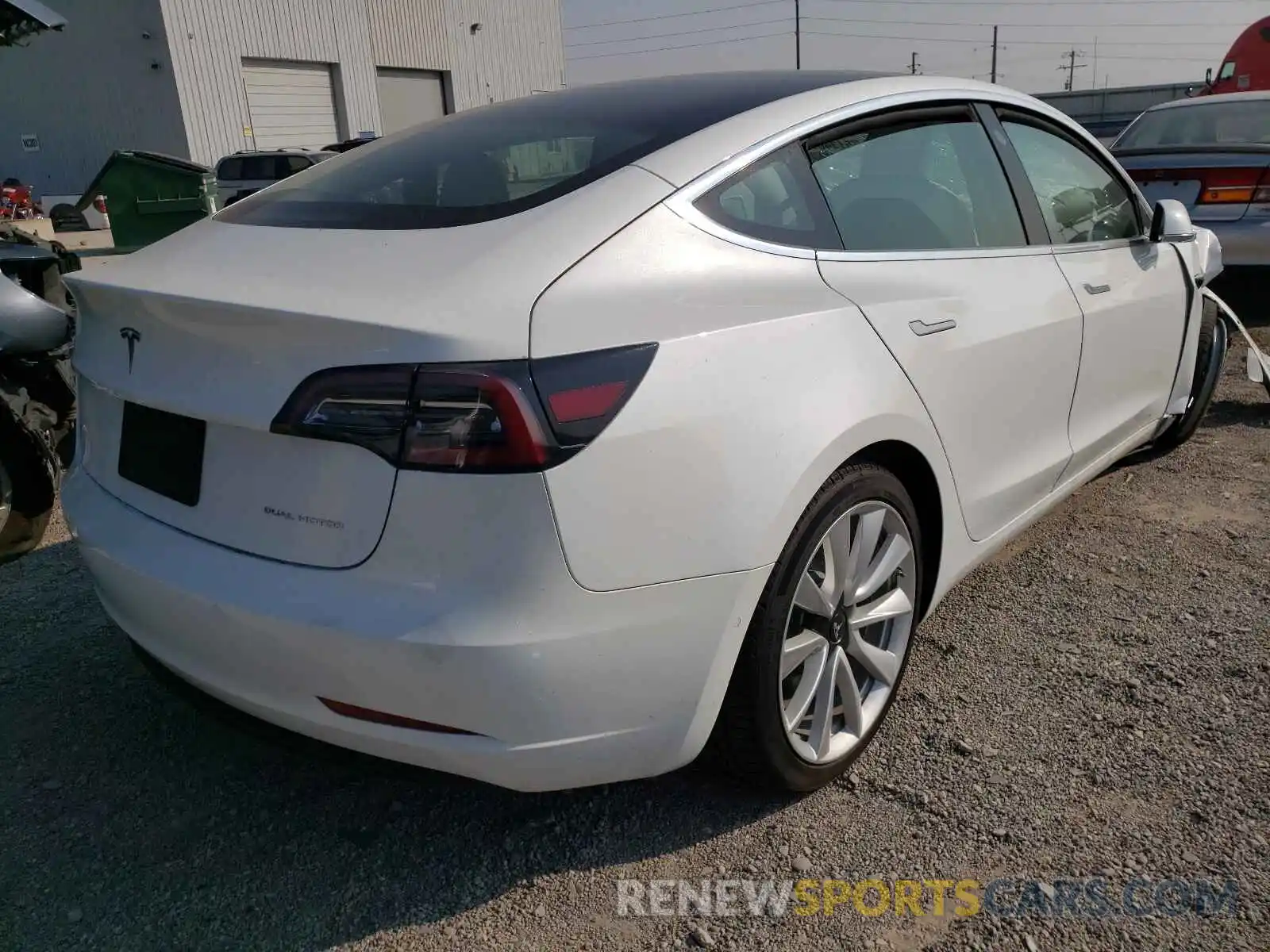 4 Фотография поврежденного автомобиля 5YJ3E1EB9KF392544 TESLA MODEL 3 2019