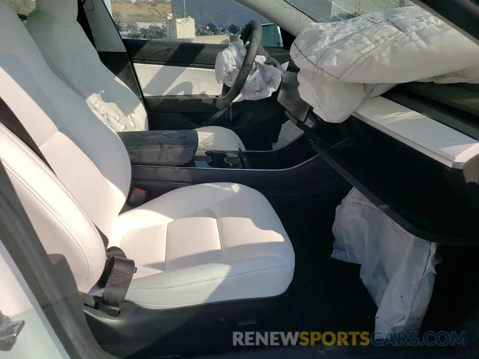 5 Photograph of a damaged car 5YJ3E1EB9KF392544 TESLA MODEL 3 2019