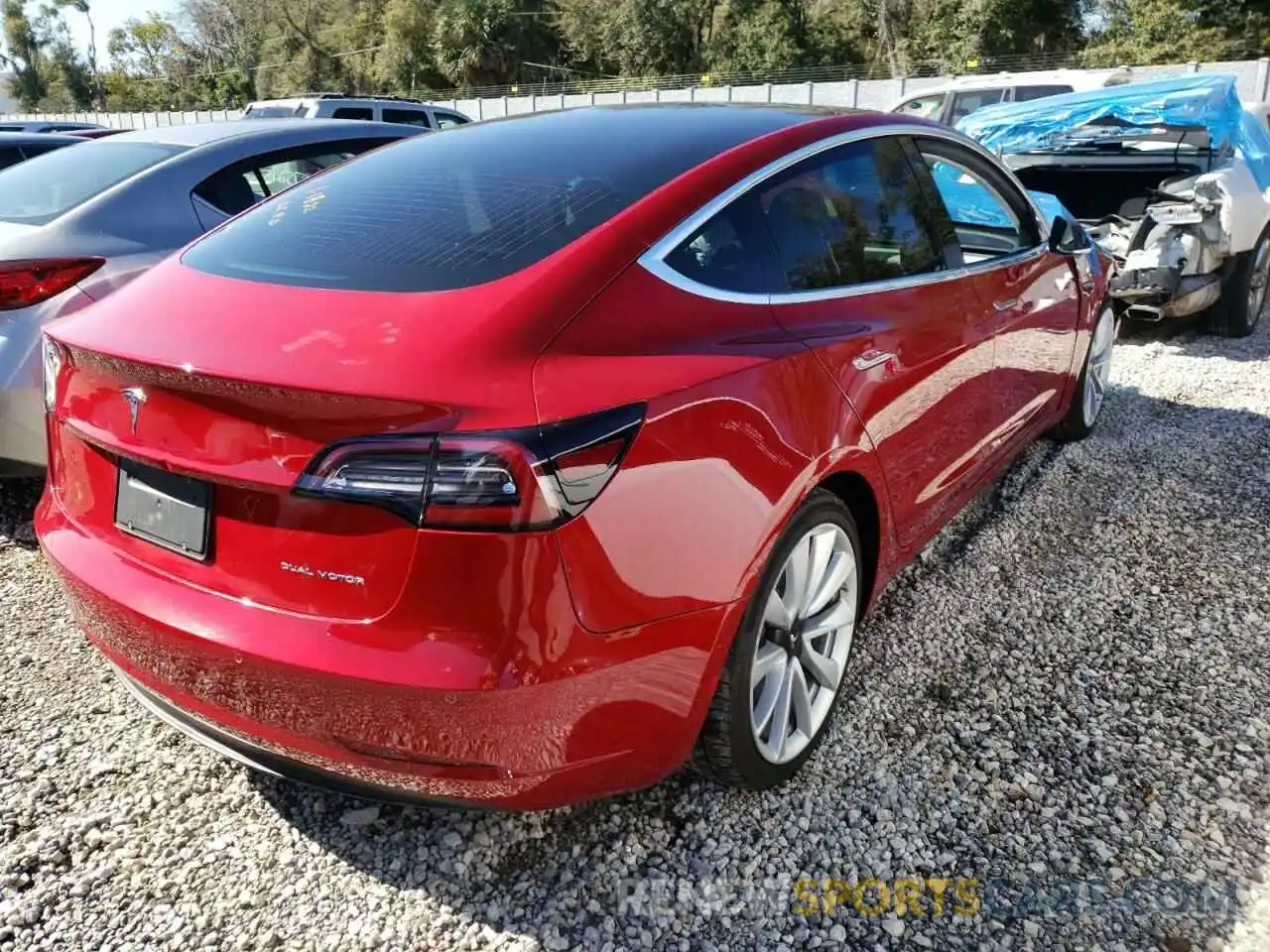 4 Photograph of a damaged car 5YJ3E1EB9KF406913 TESLA MODEL 3 2019