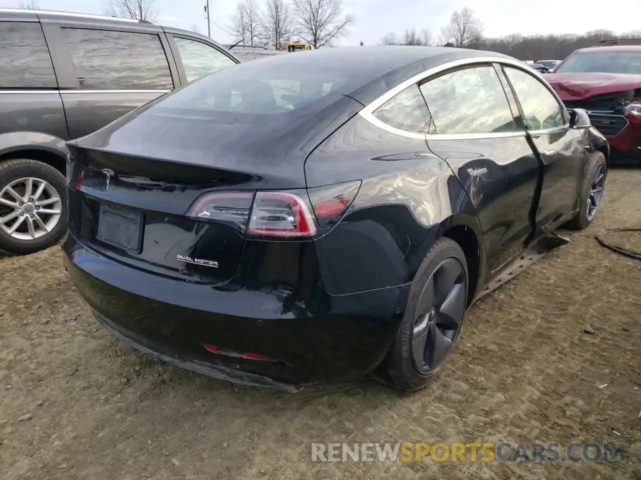 4 Photograph of a damaged car 5YJ3E1EB9KF432248 TESLA MODEL 3 2019