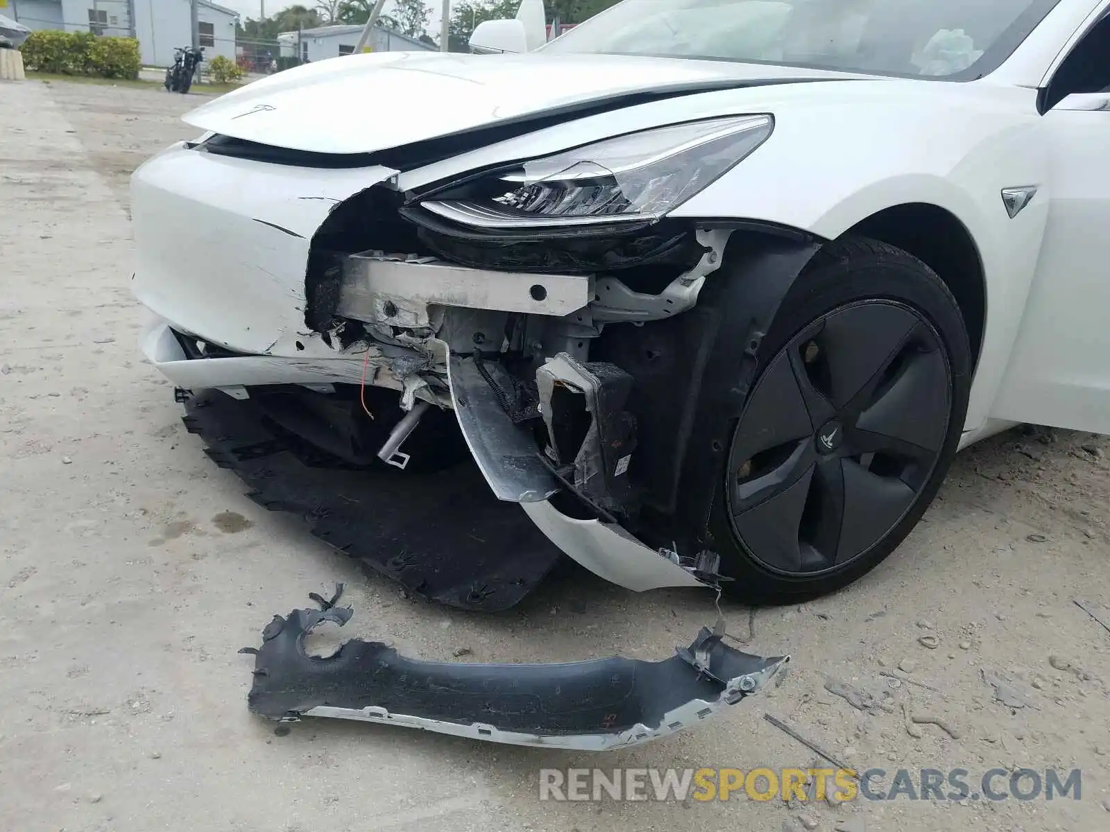 9 Photograph of a damaged car 5YJ3E1EB9KF433254 TESLA MODEL 3 2019
