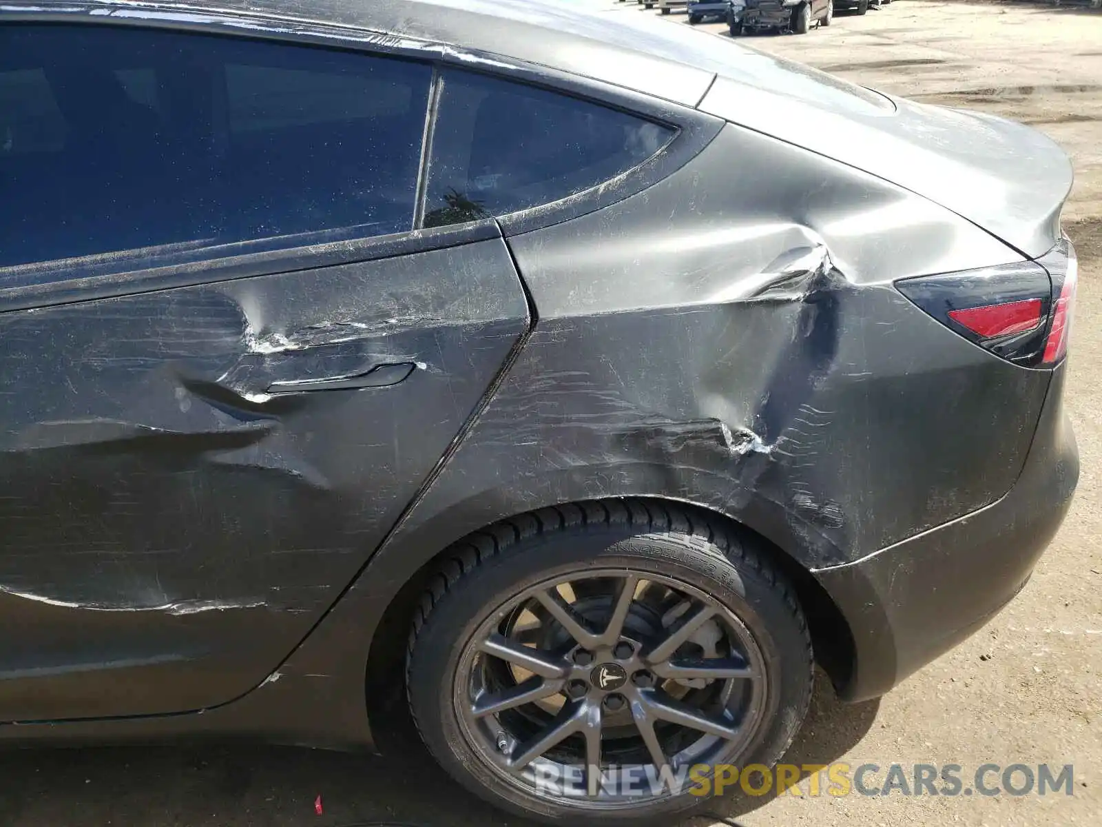 9 Photograph of a damaged car 5YJ3E1EB9KF441869 TESLA MODEL 3 2019