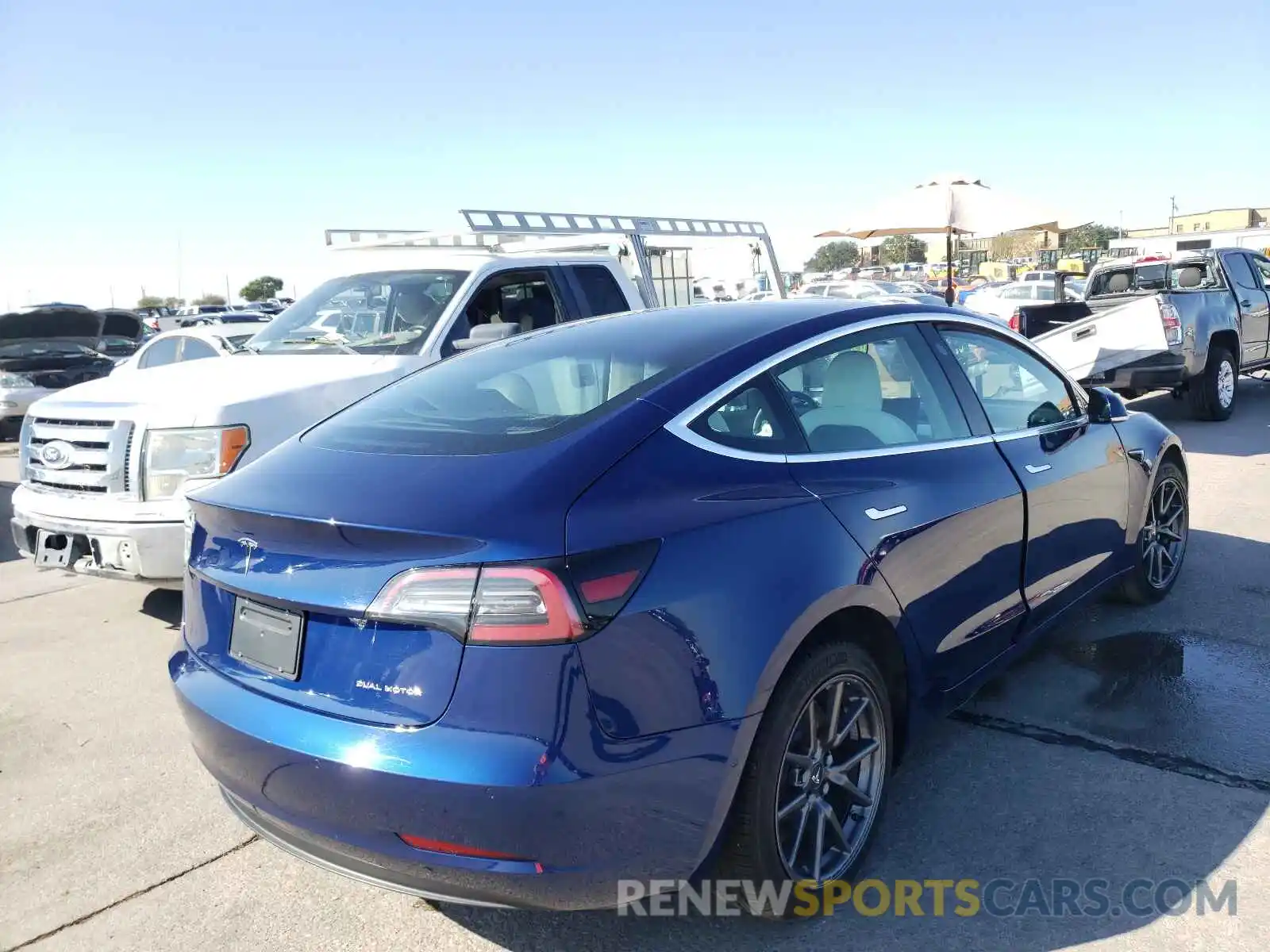 4 Photograph of a damaged car 5YJ3E1EB9KF469512 TESLA MODEL 3 2019