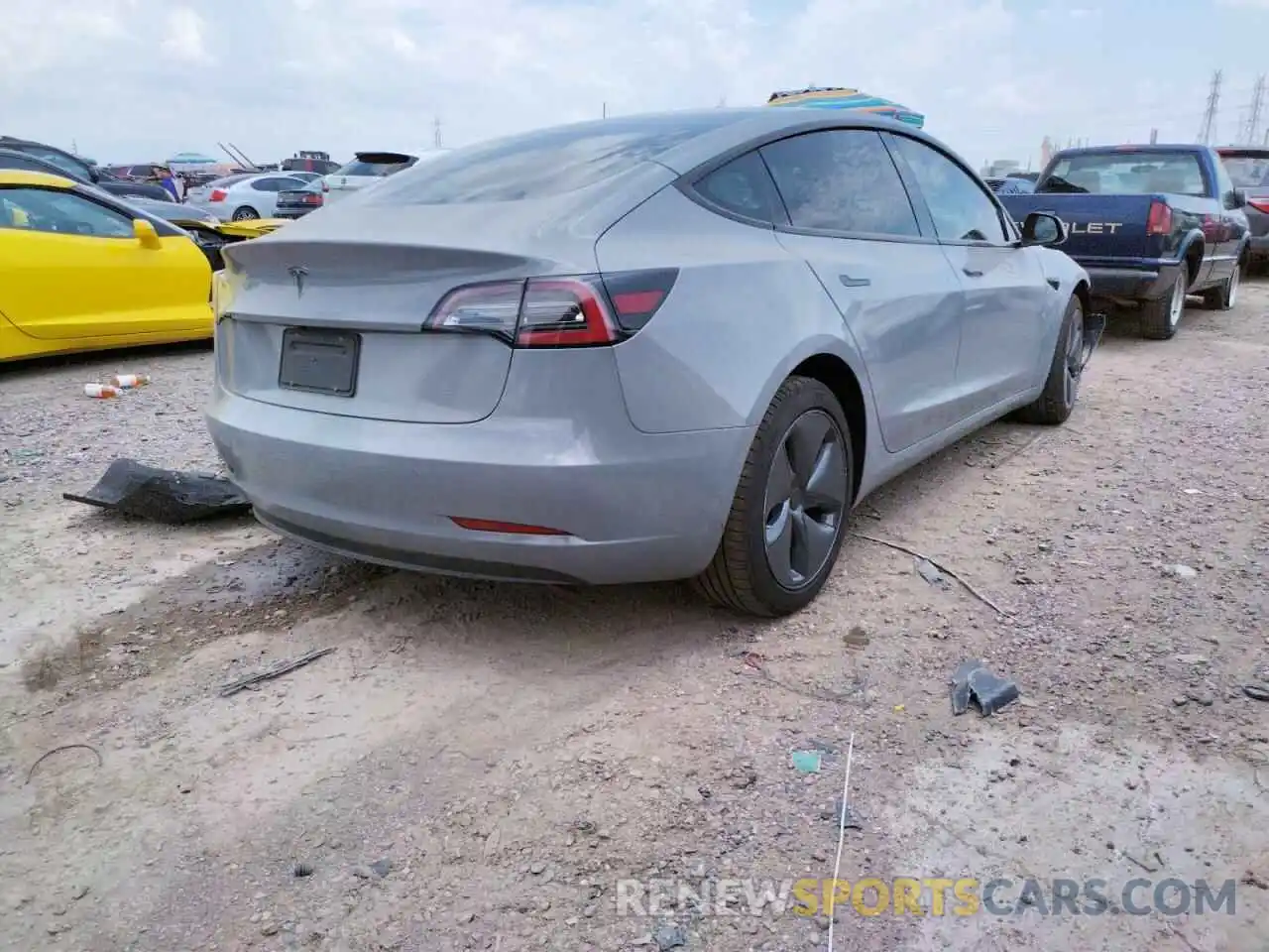 4 Photograph of a damaged car 5YJ3E1EB9KF493857 TESLA MODEL 3 2019