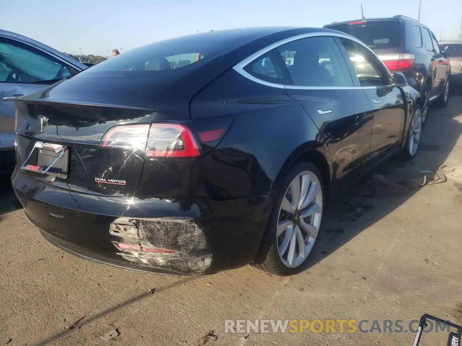 4 Photograph of a damaged car 5YJ3E1EB9KF514237 TESLA MODEL 3 2019