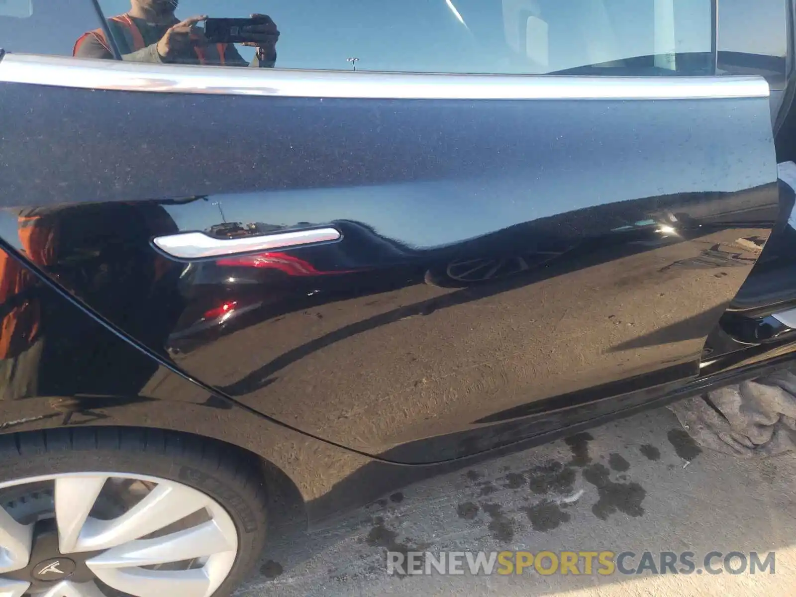 6 Photograph of a damaged car 5YJ3E1EB9KF514237 TESLA MODEL 3 2019