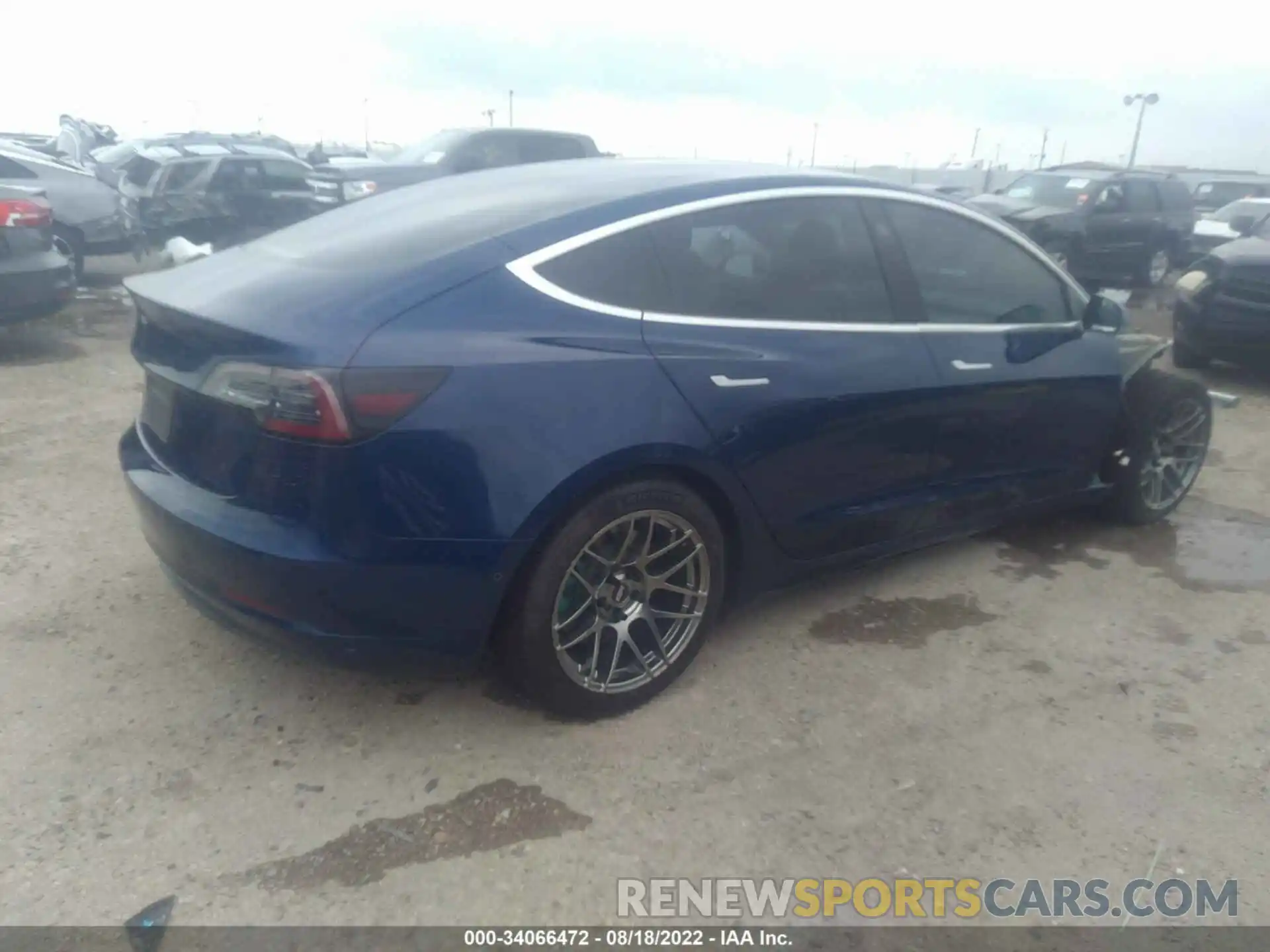 4 Photograph of a damaged car 5YJ3E1EB9KF530096 TESLA MODEL 3 2019