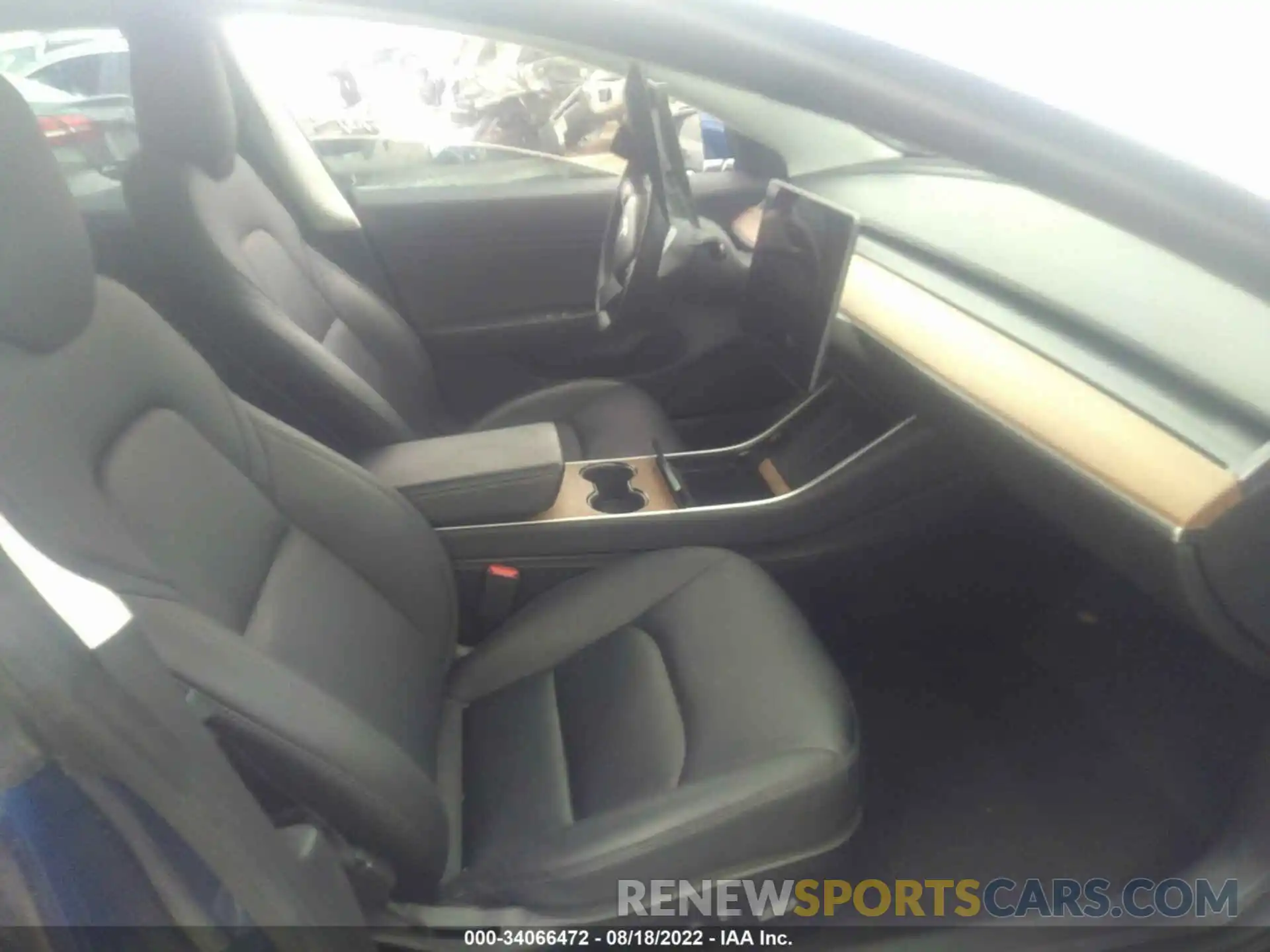 5 Photograph of a damaged car 5YJ3E1EB9KF530096 TESLA MODEL 3 2019