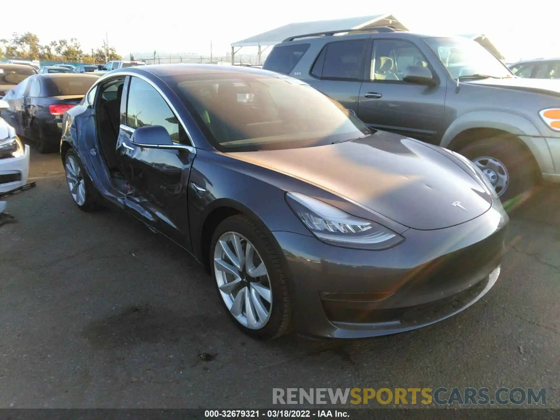 1 Photograph of a damaged car 5YJ3E1EBXKF192160 TESLA MODEL 3 2019