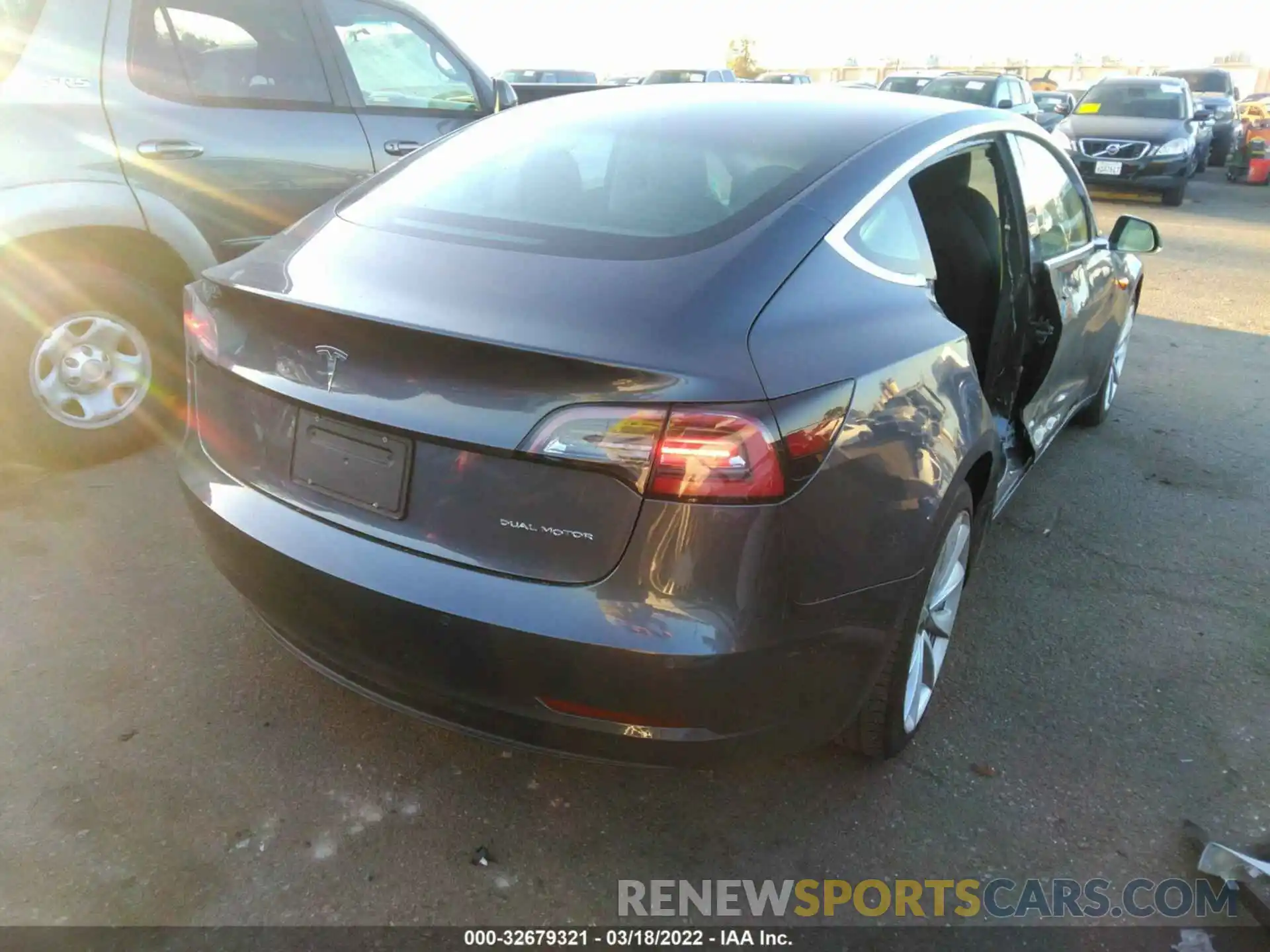 4 Photograph of a damaged car 5YJ3E1EBXKF192160 TESLA MODEL 3 2019