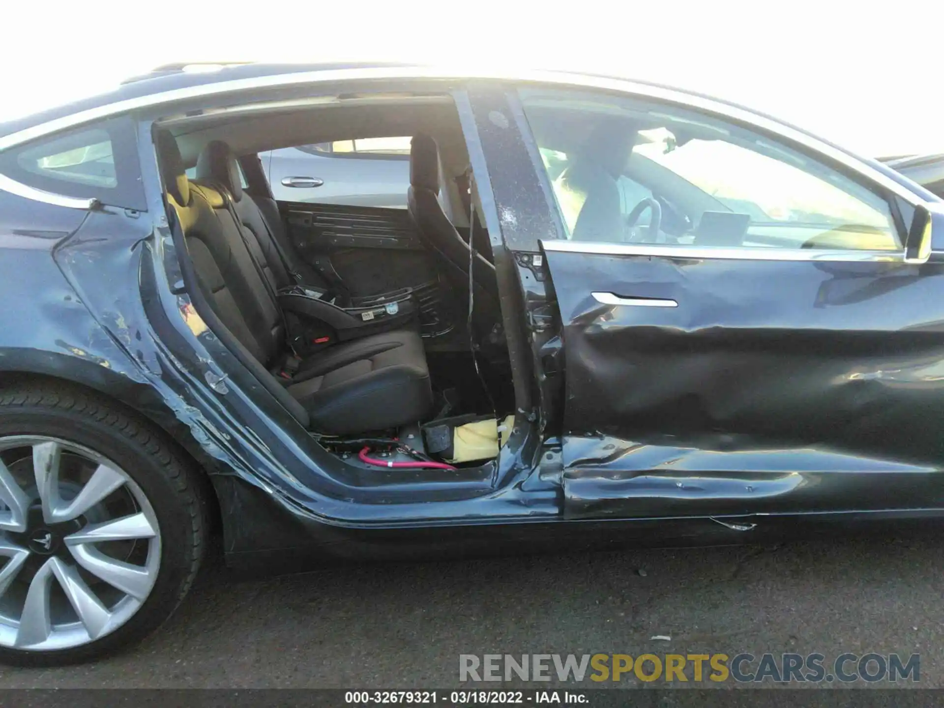 6 Photograph of a damaged car 5YJ3E1EBXKF192160 TESLA MODEL 3 2019