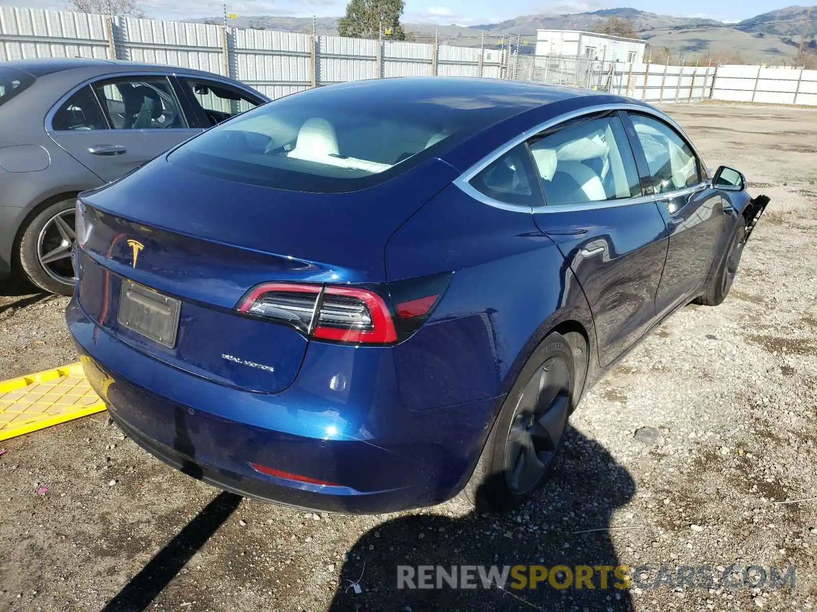 4 Photograph of a damaged car 5YJ3E1EBXKF195110 TESLA MODEL 3 2019