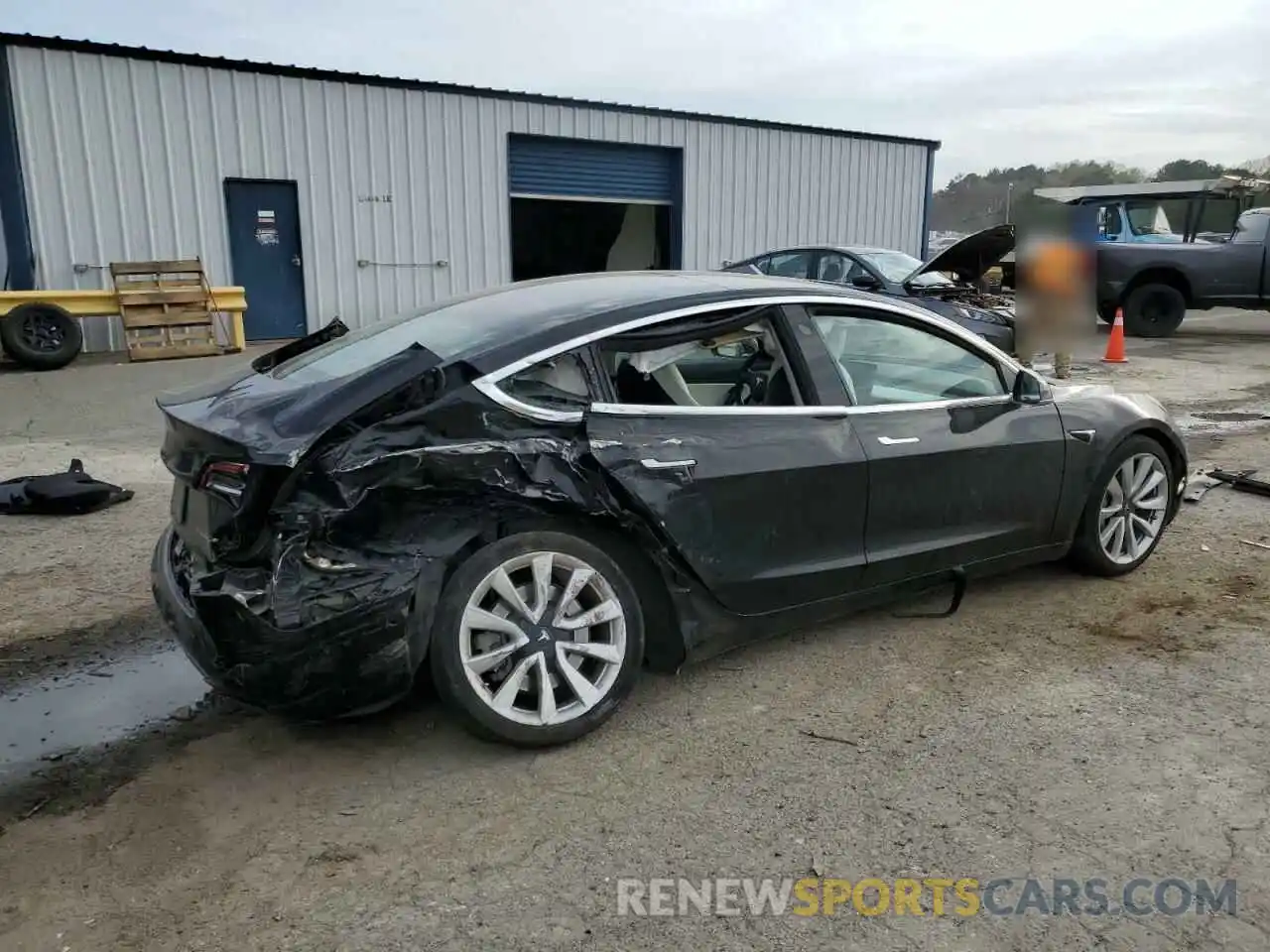 3 Photograph of a damaged car 5YJ3E1EBXKF195365 TESLA MODEL 3 2019